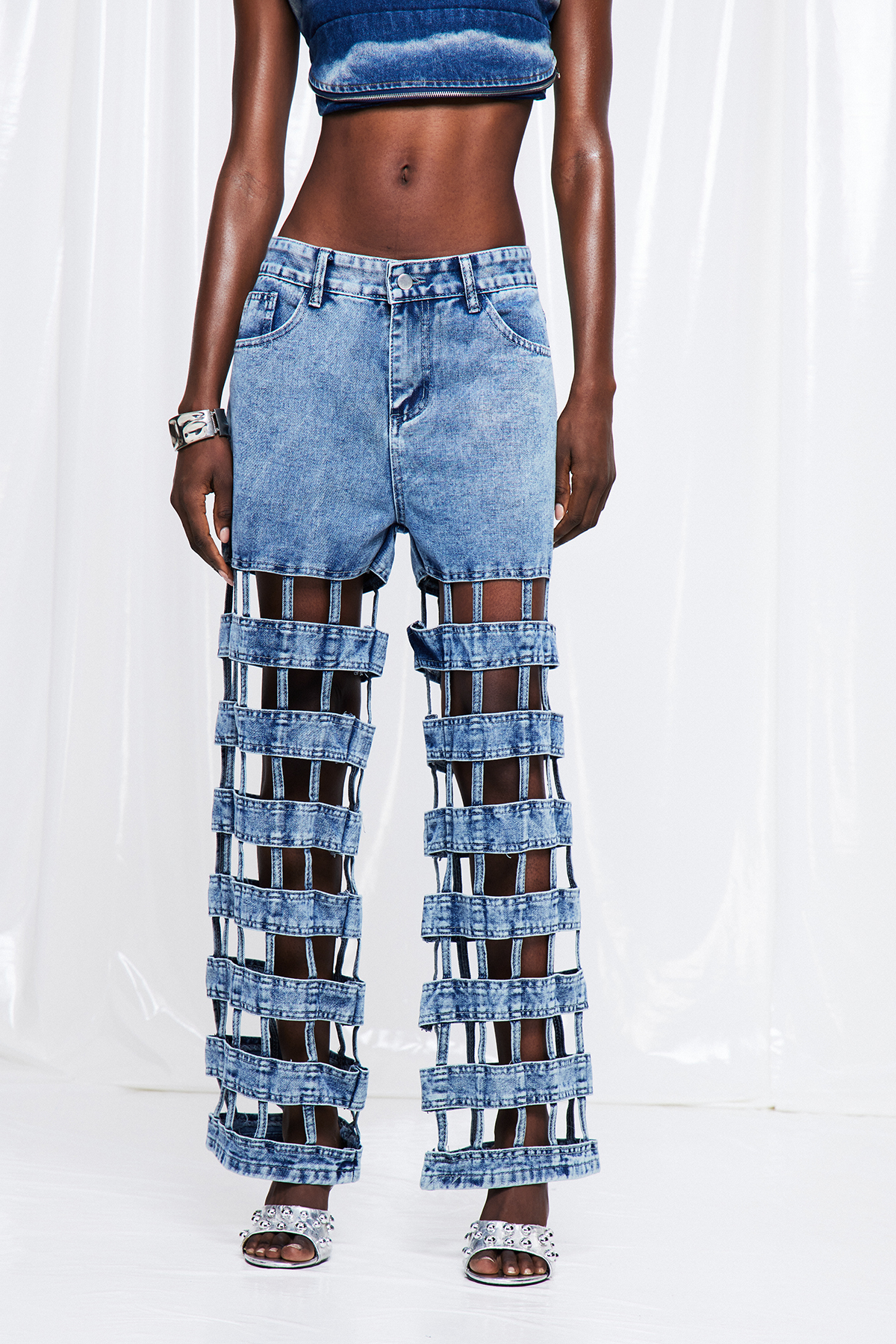 Frosina Cutout Jeans