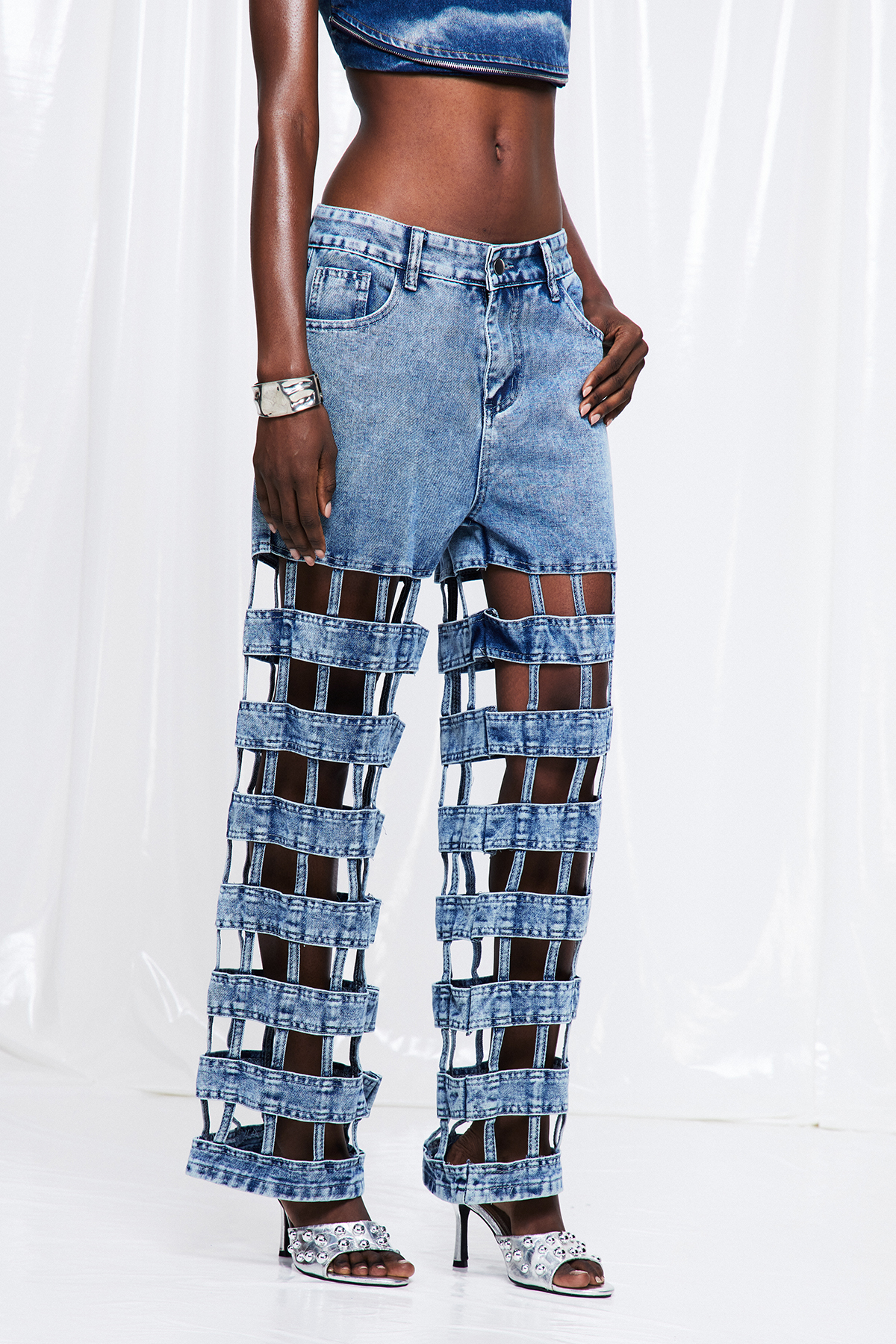 Frosina Cutout Jeans