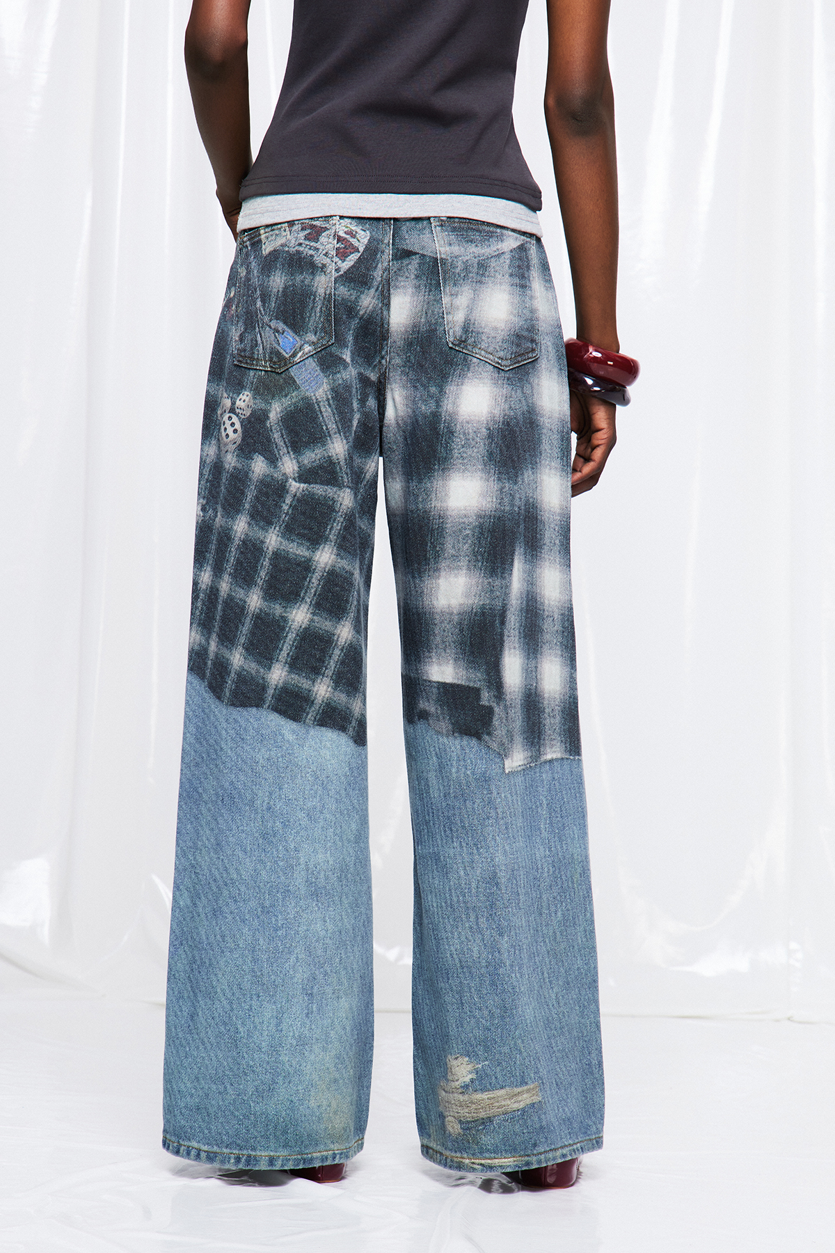 Fructus Grid Ripped Jeans