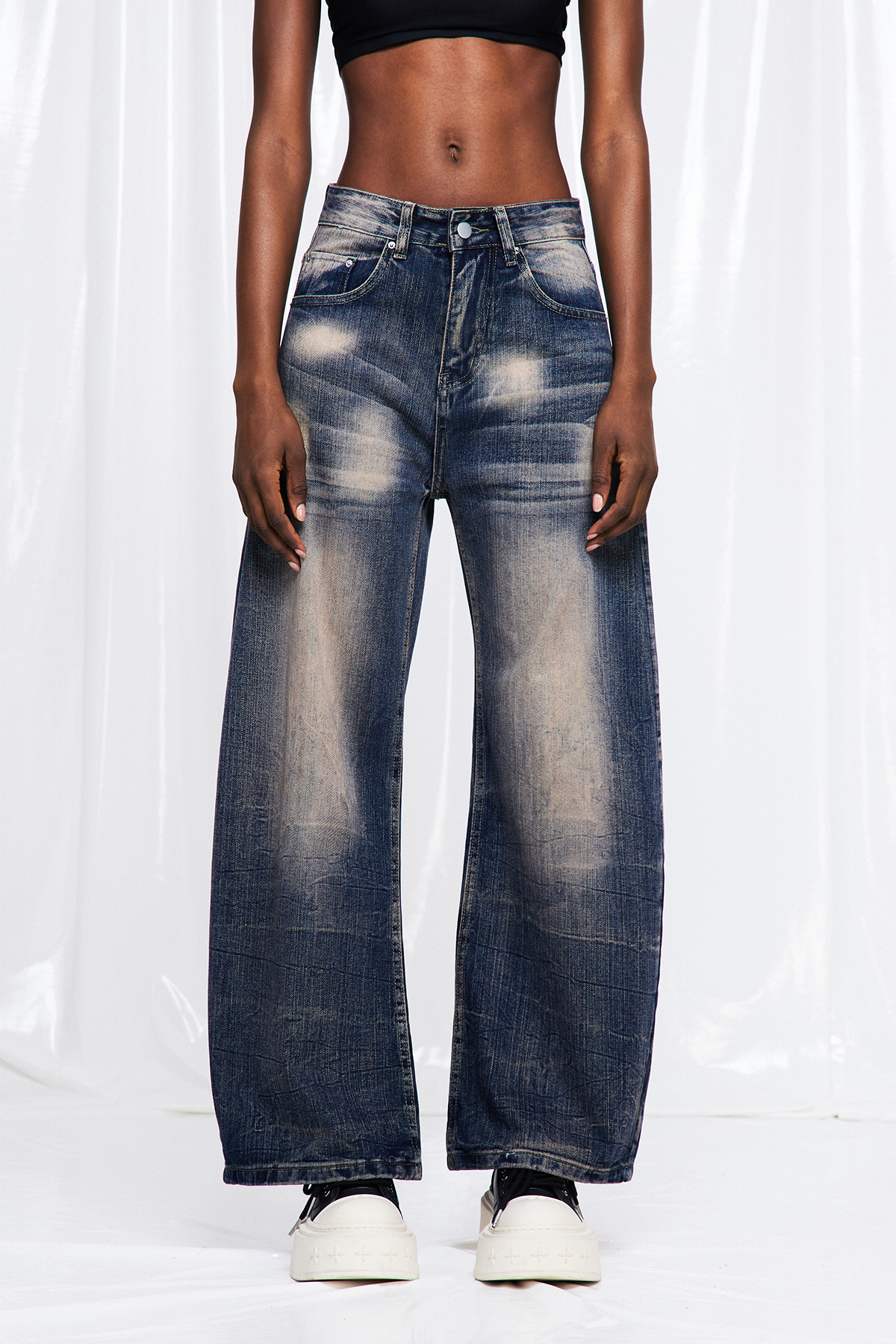 Funke Bleached Barrel Jeans