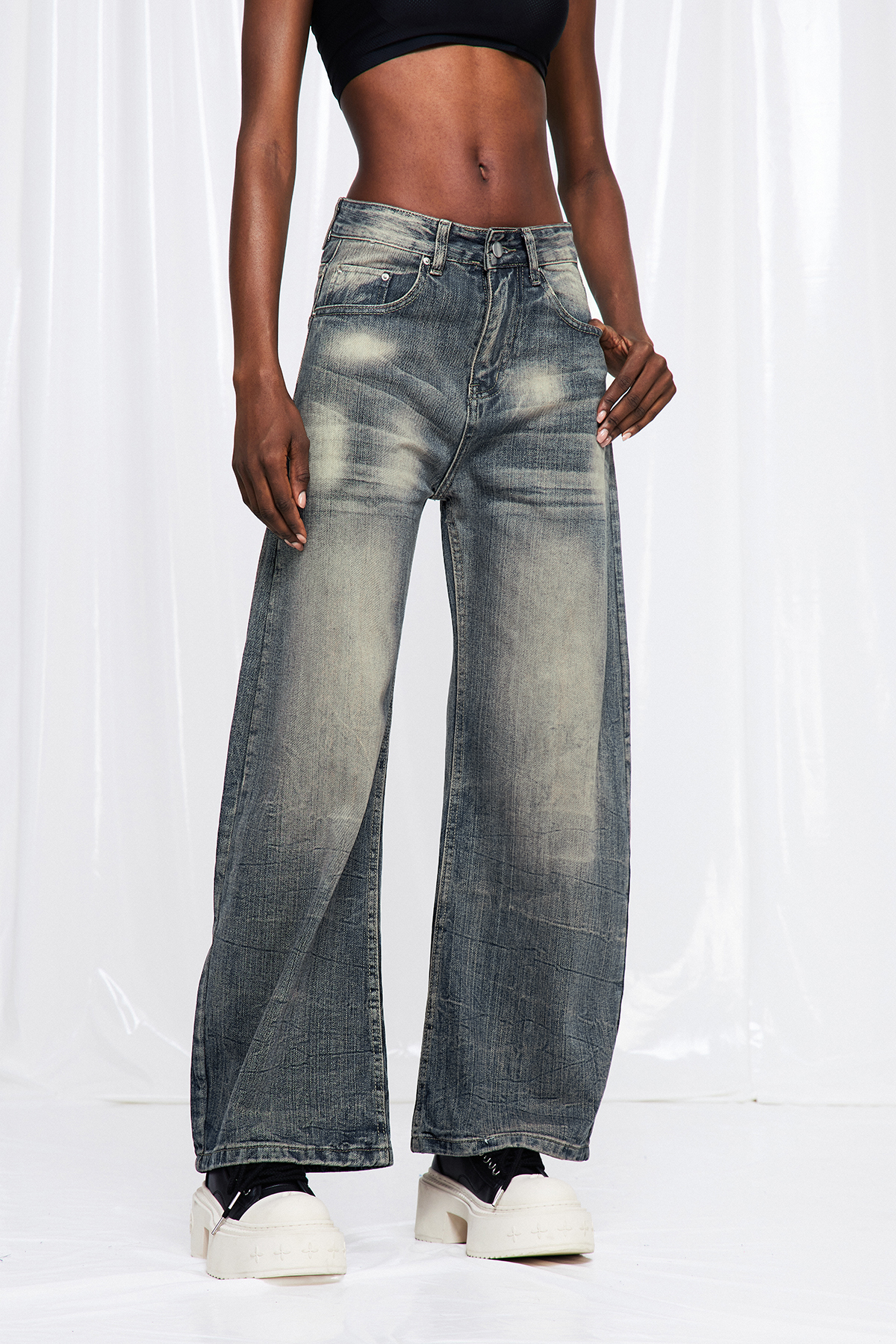 Funke Bleached Barrel Jeans