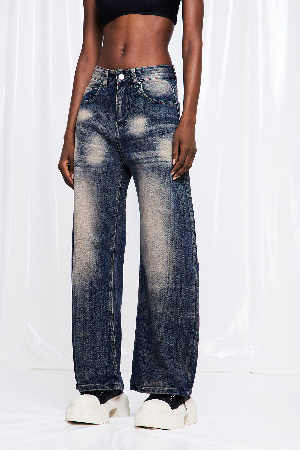 Funke Bleached Barrel Jeans