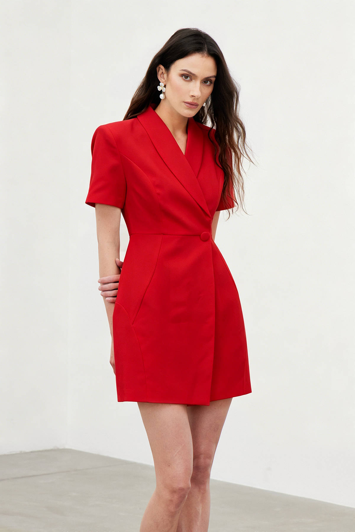 Fyfe Asymmetric Mini Dress In Red