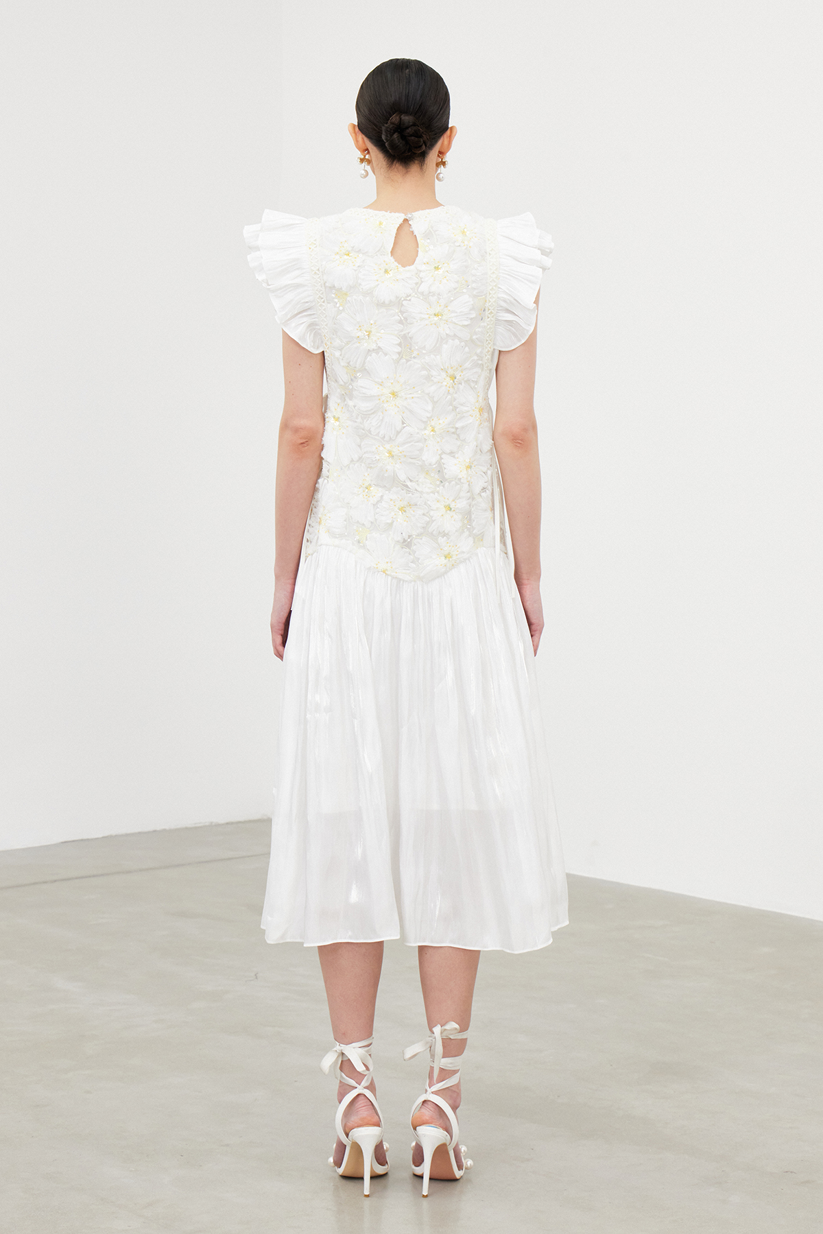 Fyokla Embellished Floral Ruch Maxi Dress In White