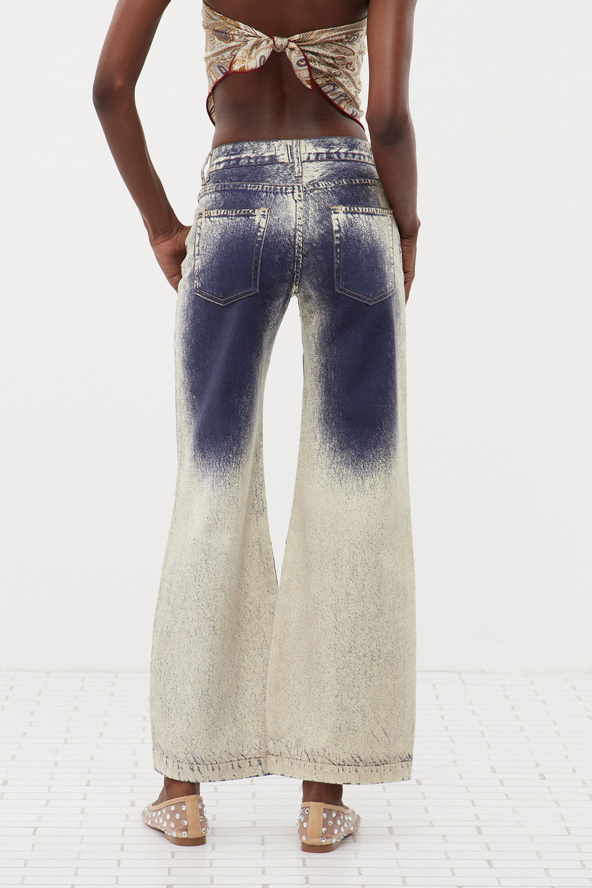 Galilahi Bleached Straight Jeans