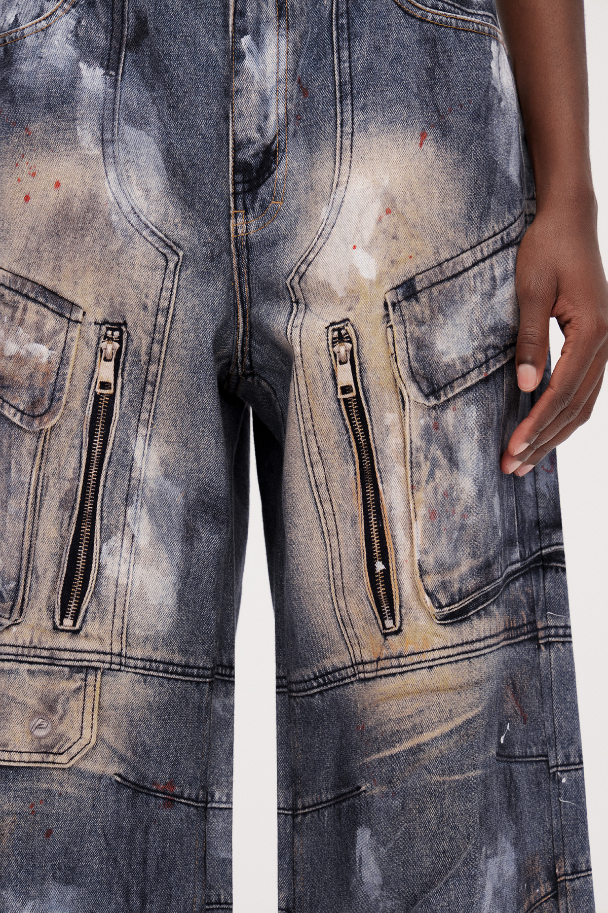 Galileo Zipper Bleached Print Jeans