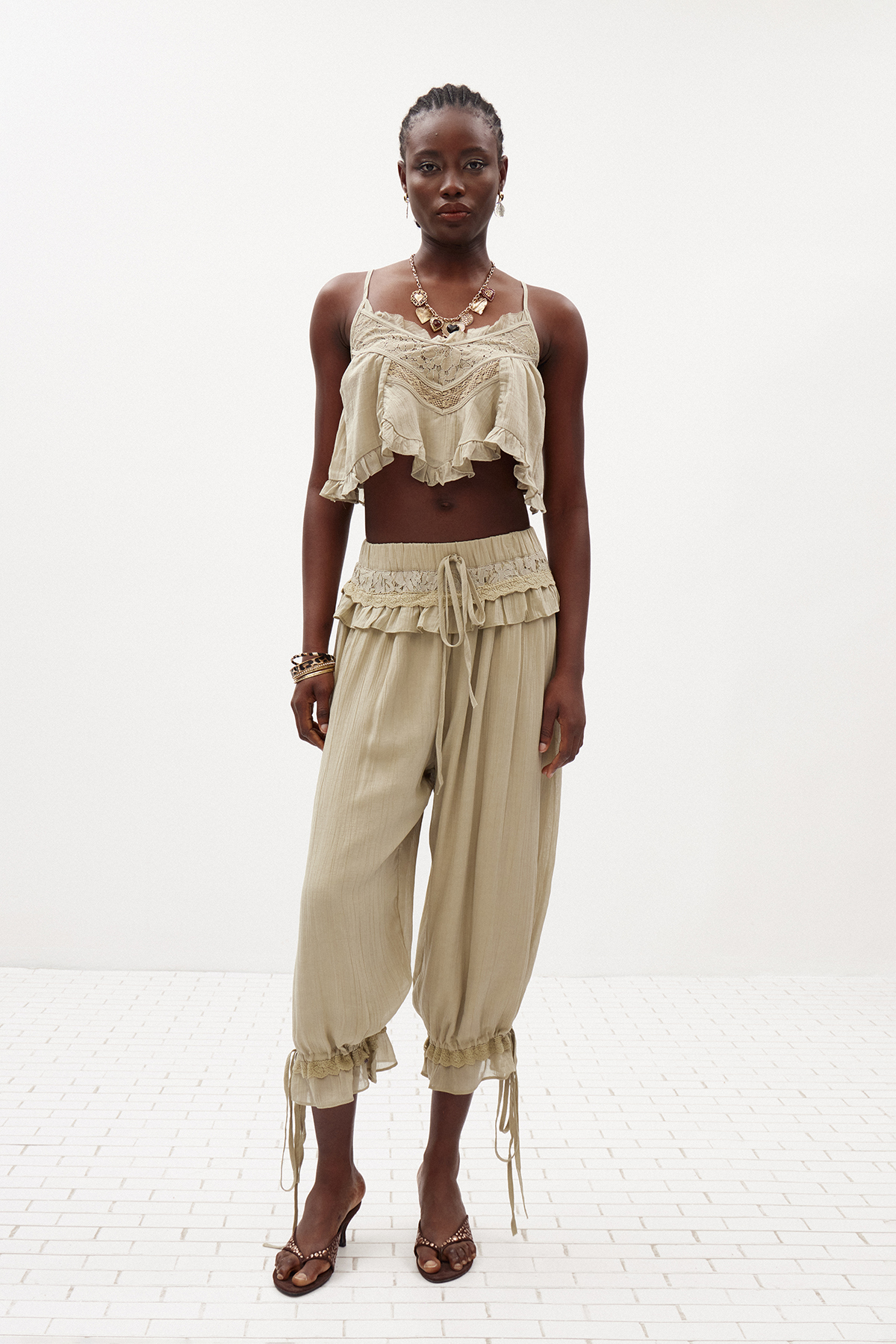 Hanieh Ruffle Lace Pants Set
