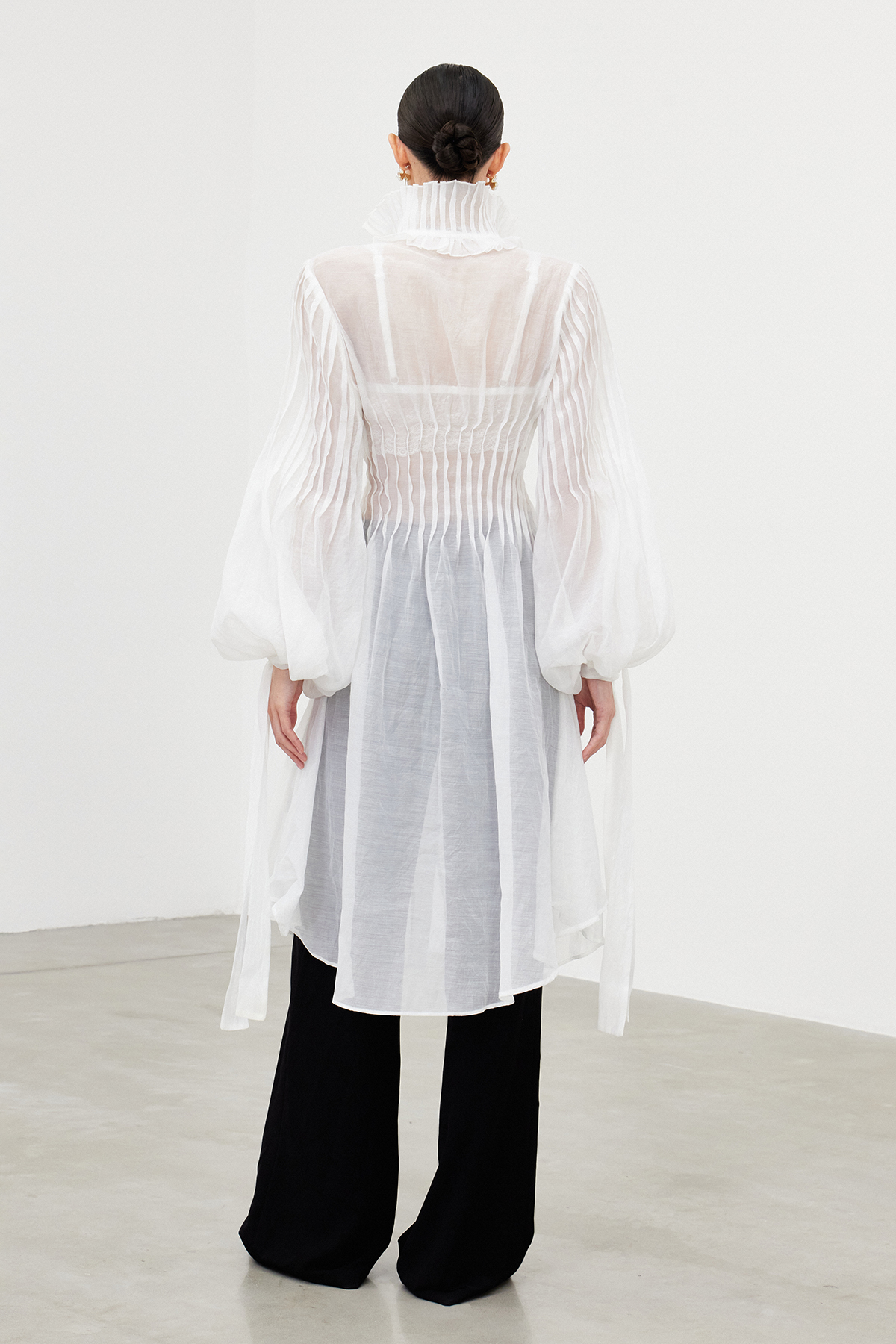 Iacchus Balloon Sleeve Mesh Midi Dress