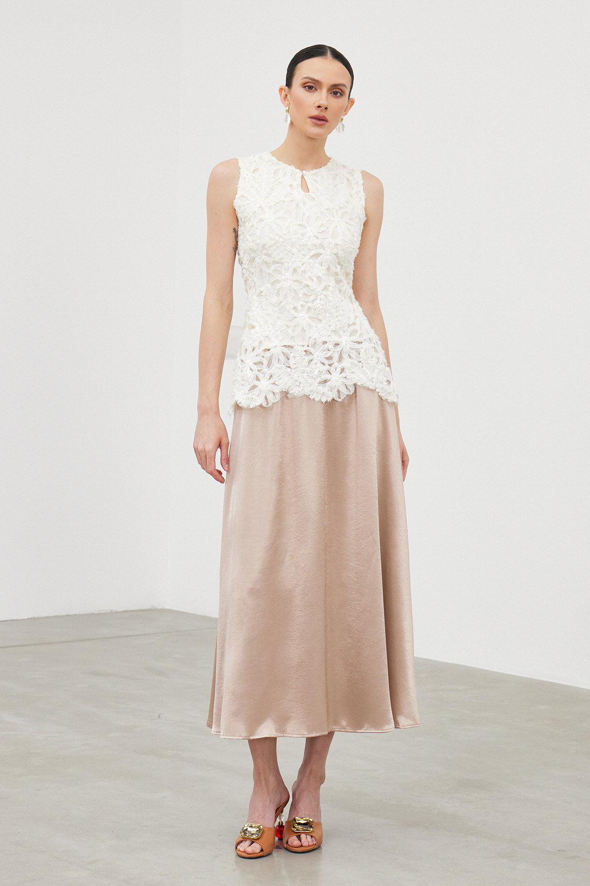 Iael Sleeveless Cutout Skirt Set