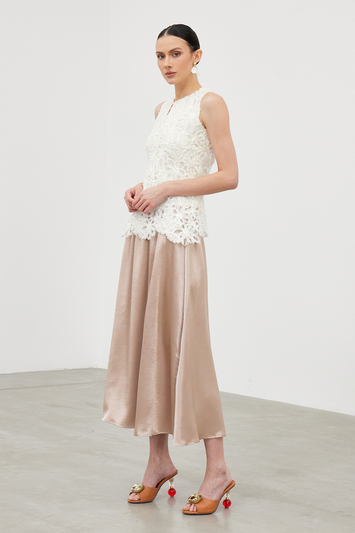 Iael Sleeveless Cutout Skirt Set