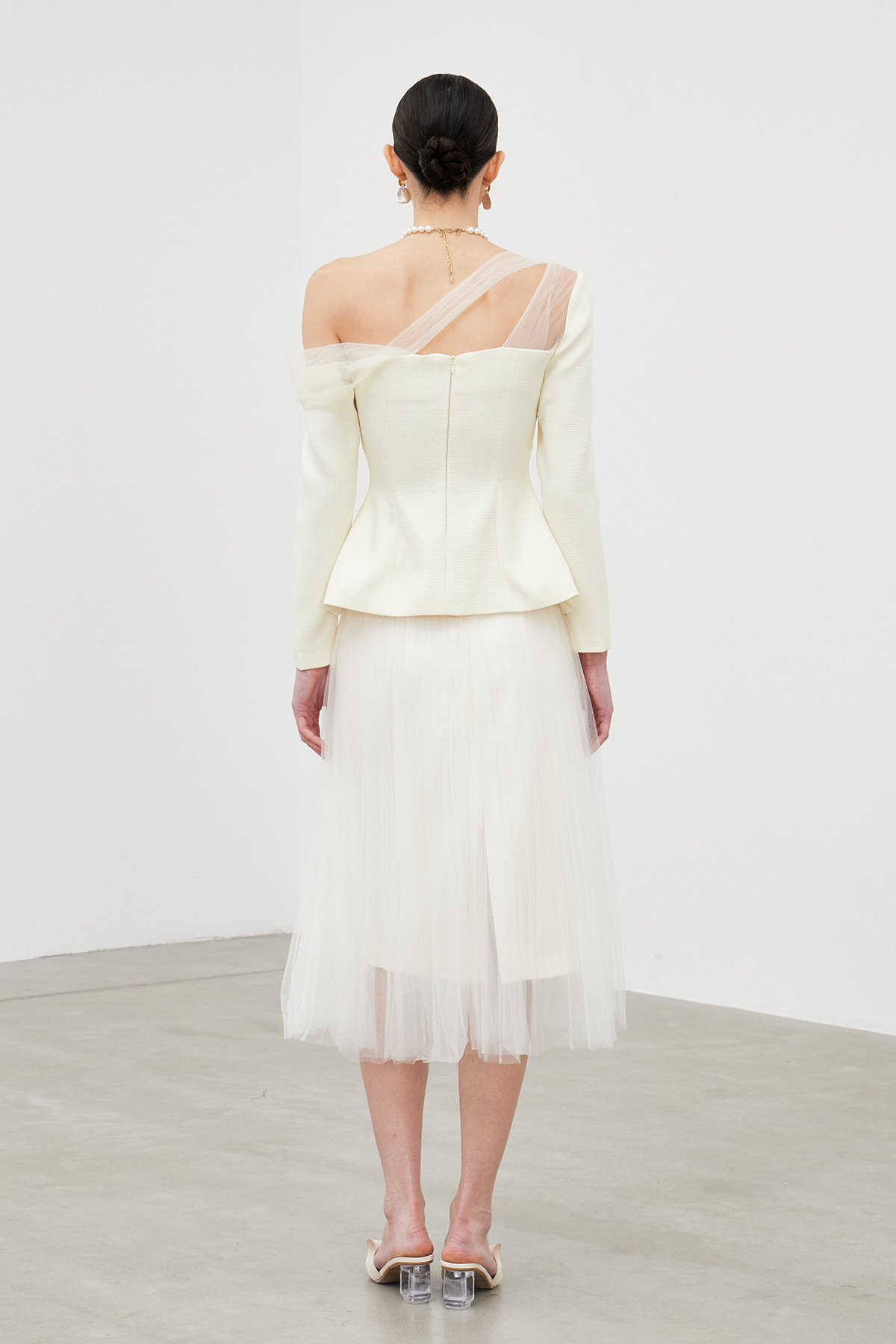Iahmesu  Asymmetric Mesh Skirt Set