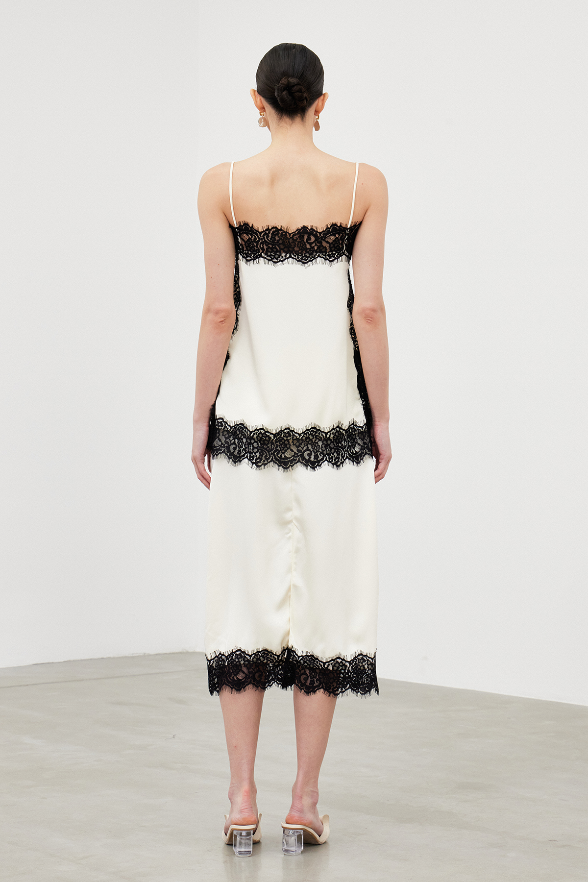 Iairos Lace Deconstruct Skirt Set