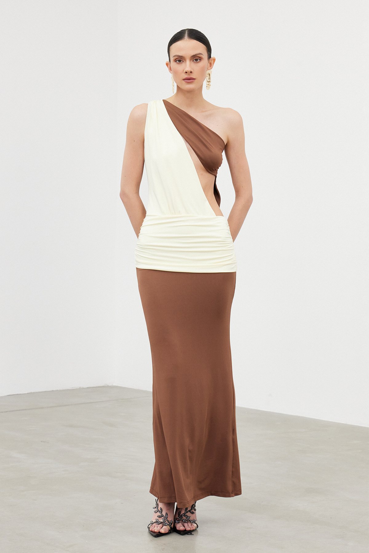 Ibro Asymmetric Colorblock Maxi Dress