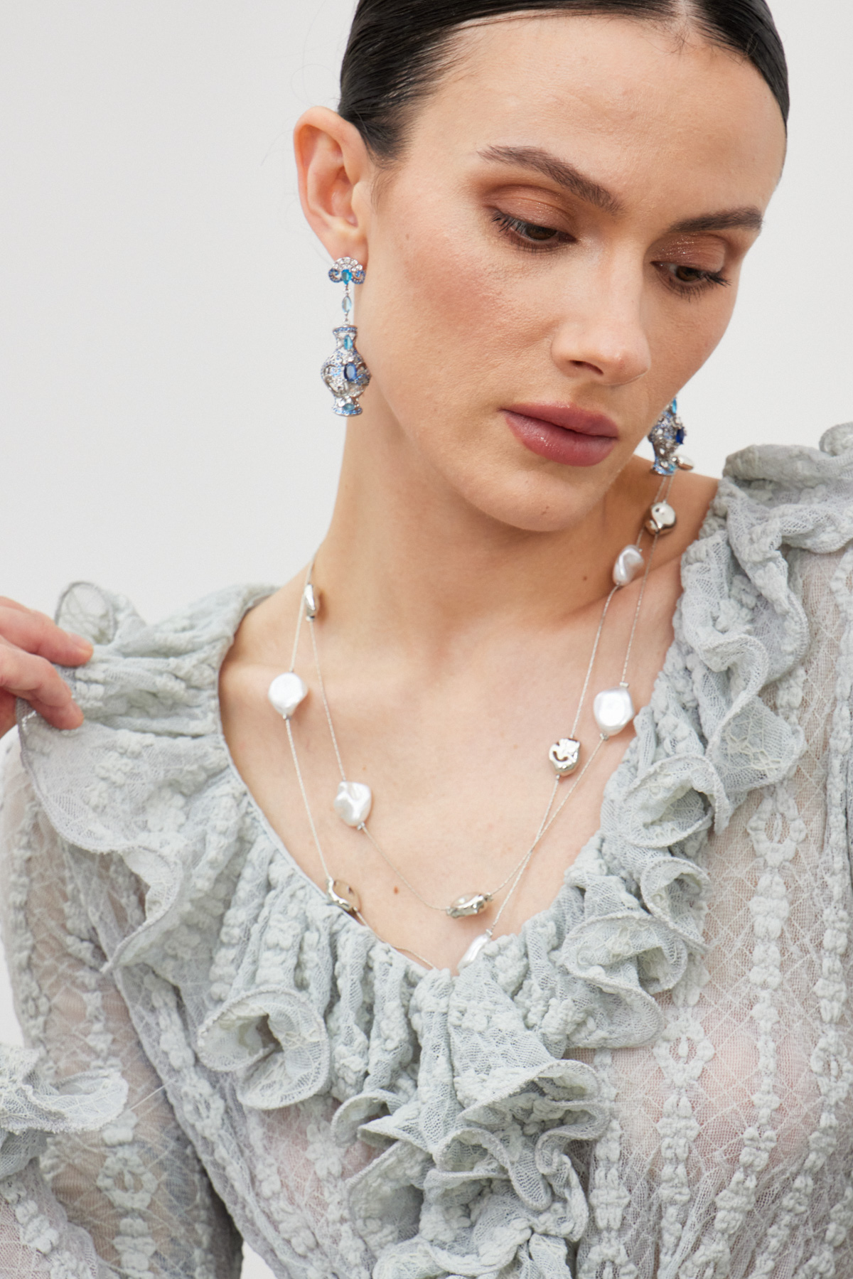 Idowu Embellished Necklace 