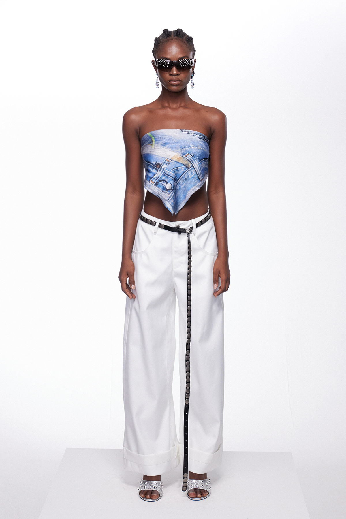 Iekika Belt Wide Leg Jeans