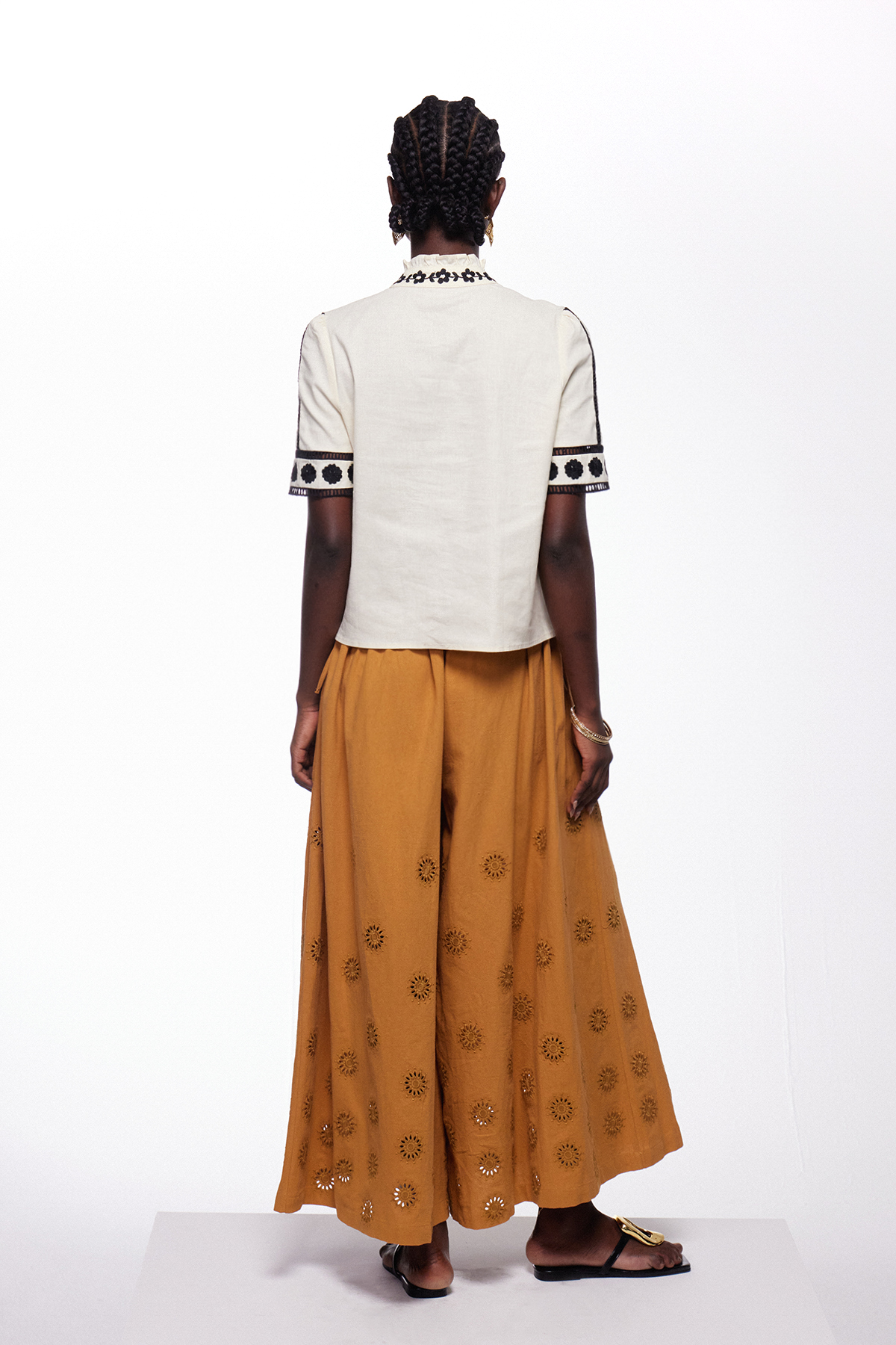 Ieremias Embroidered Floral Top