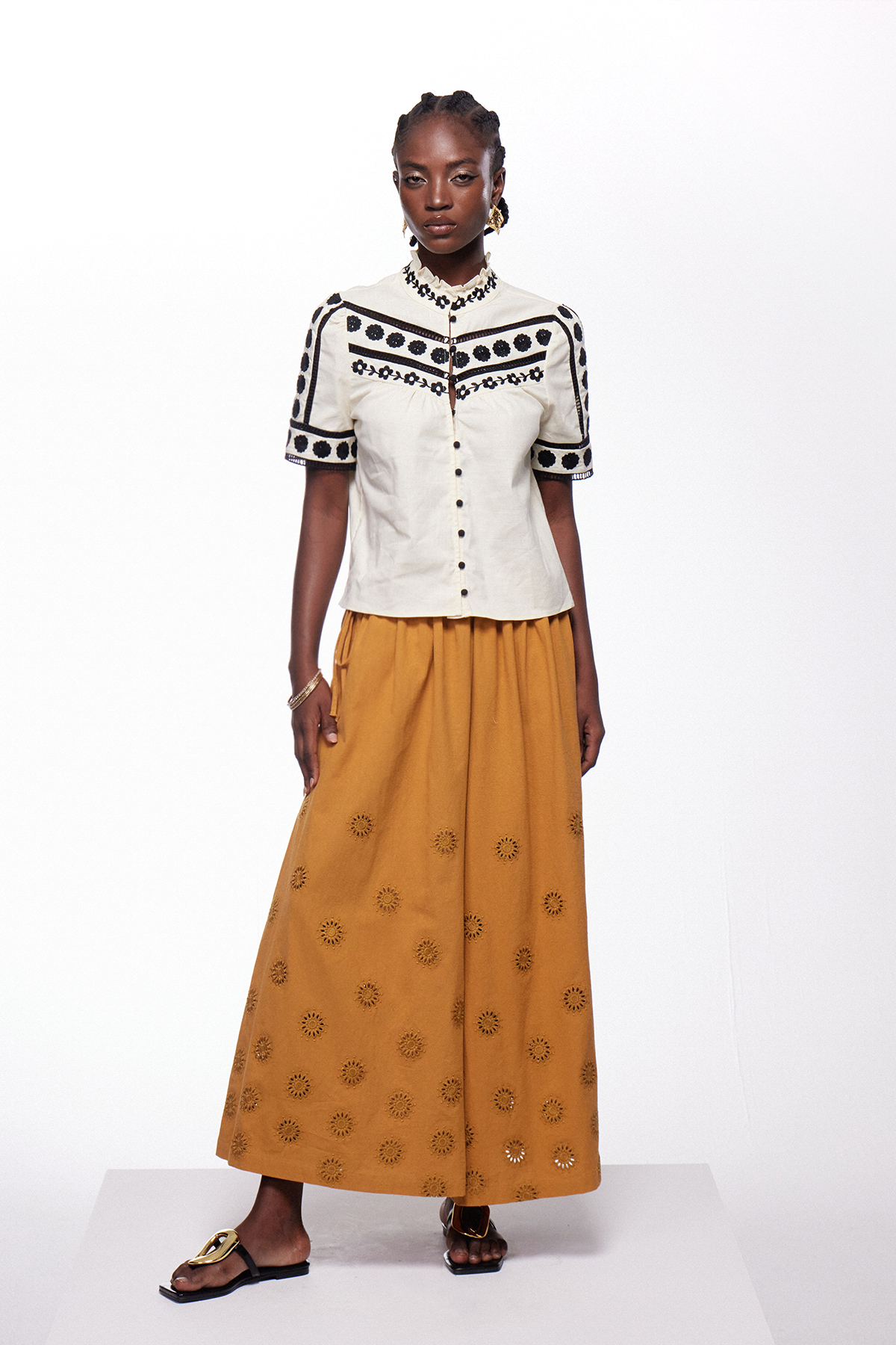 Ieremias Embroidered Floral Top