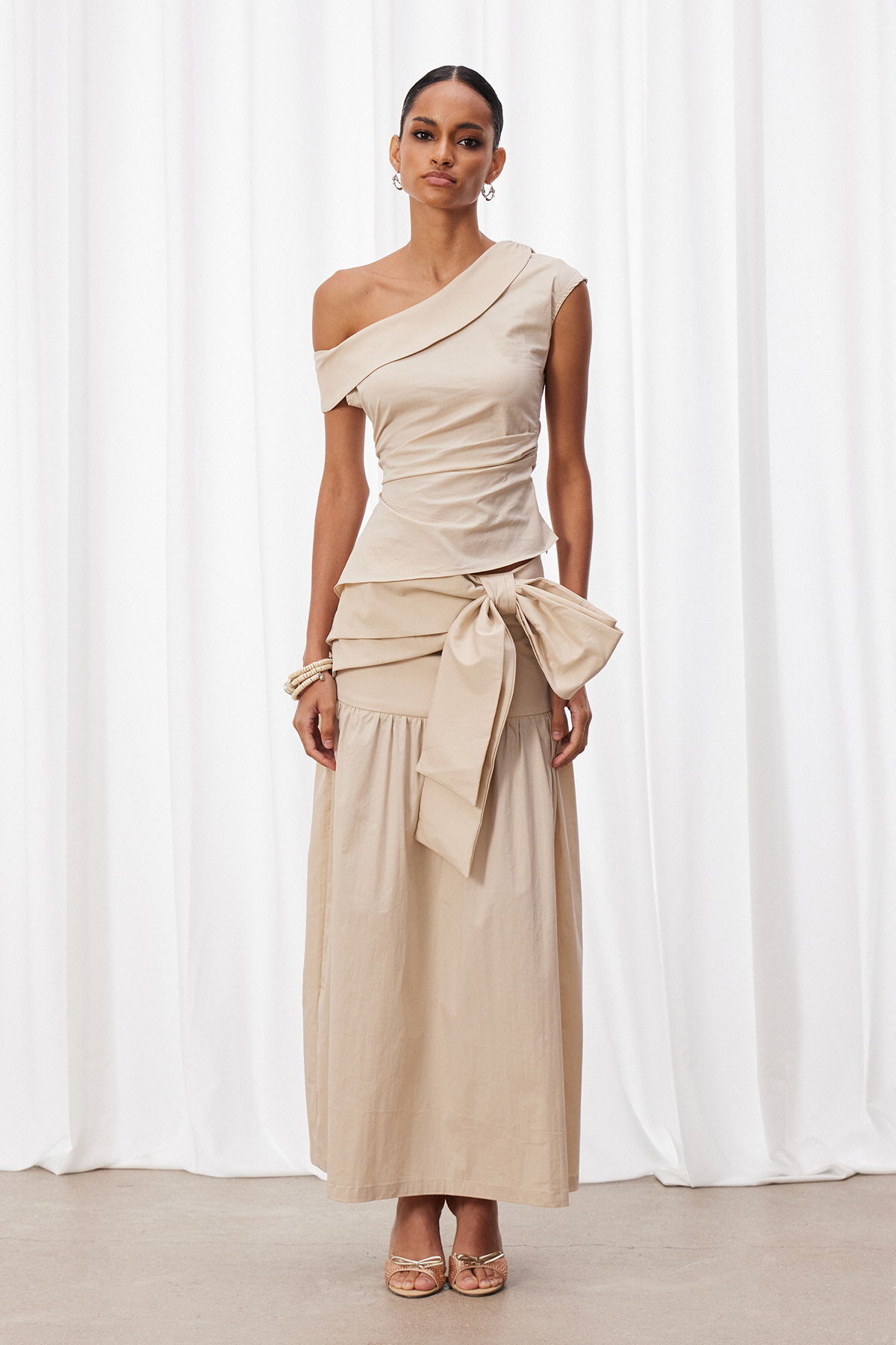 Iezekiel Asymmetric Skirt Set