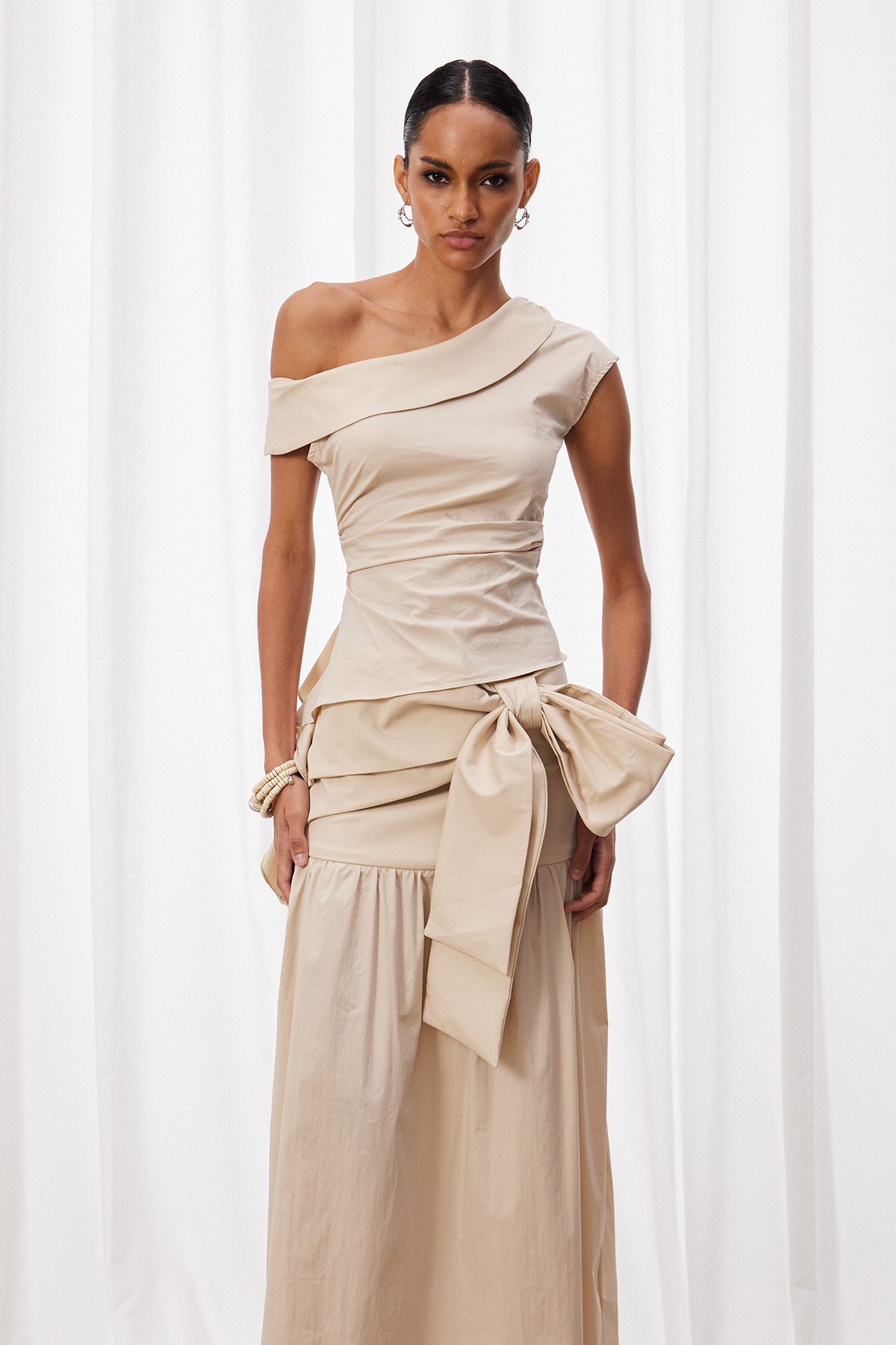 Iezekiel Asymmetric Skirt Set