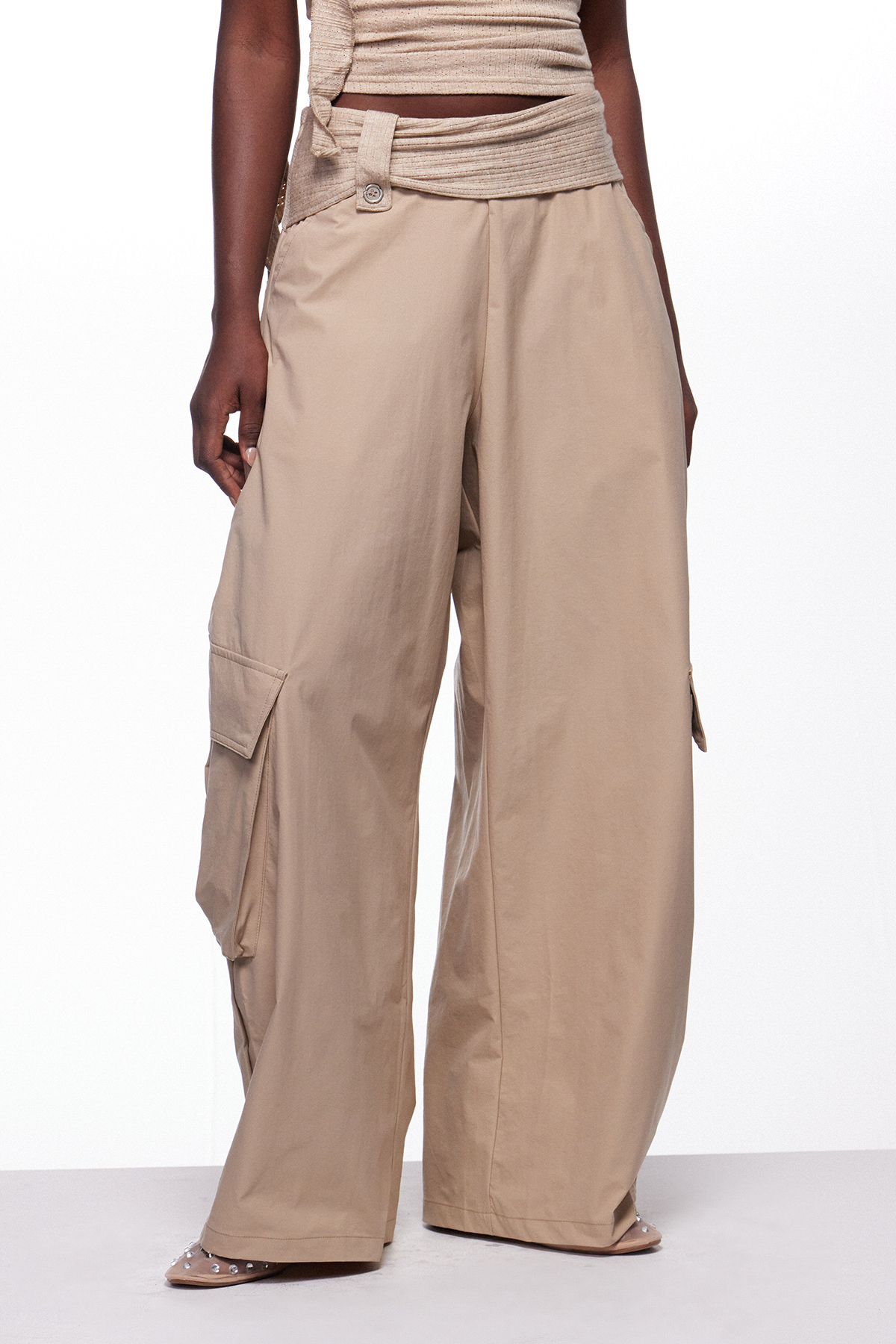 Iezekiel One Shoulder Ruffle Pants Set