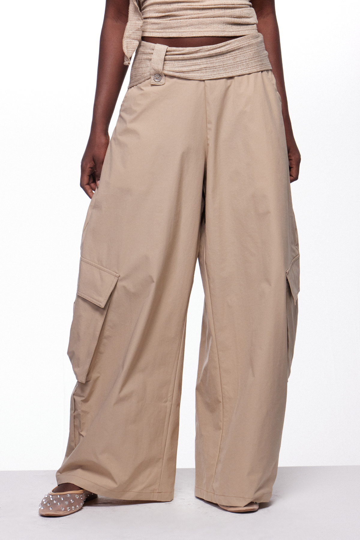 Iezekiel One Shoulder Ruffle Pants Set
