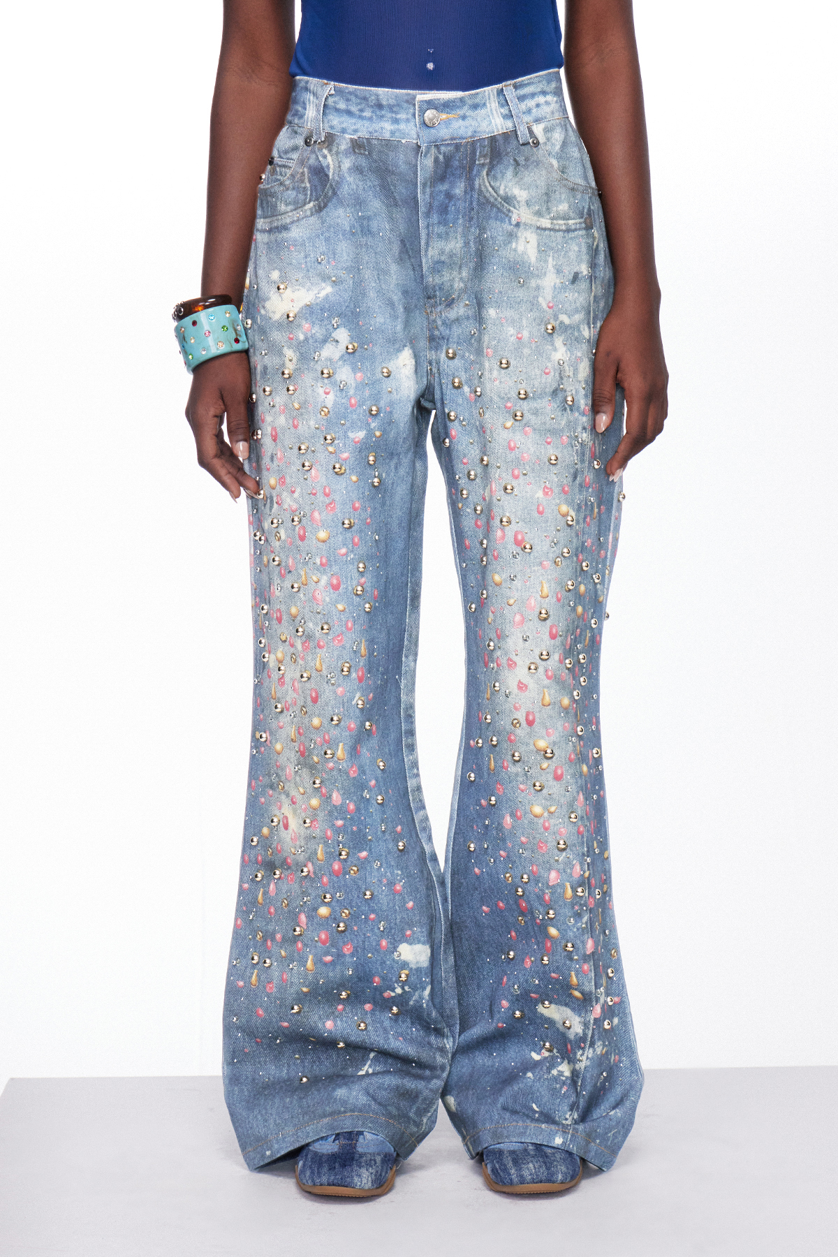 Ignacij Studded Print Barrel Jeans