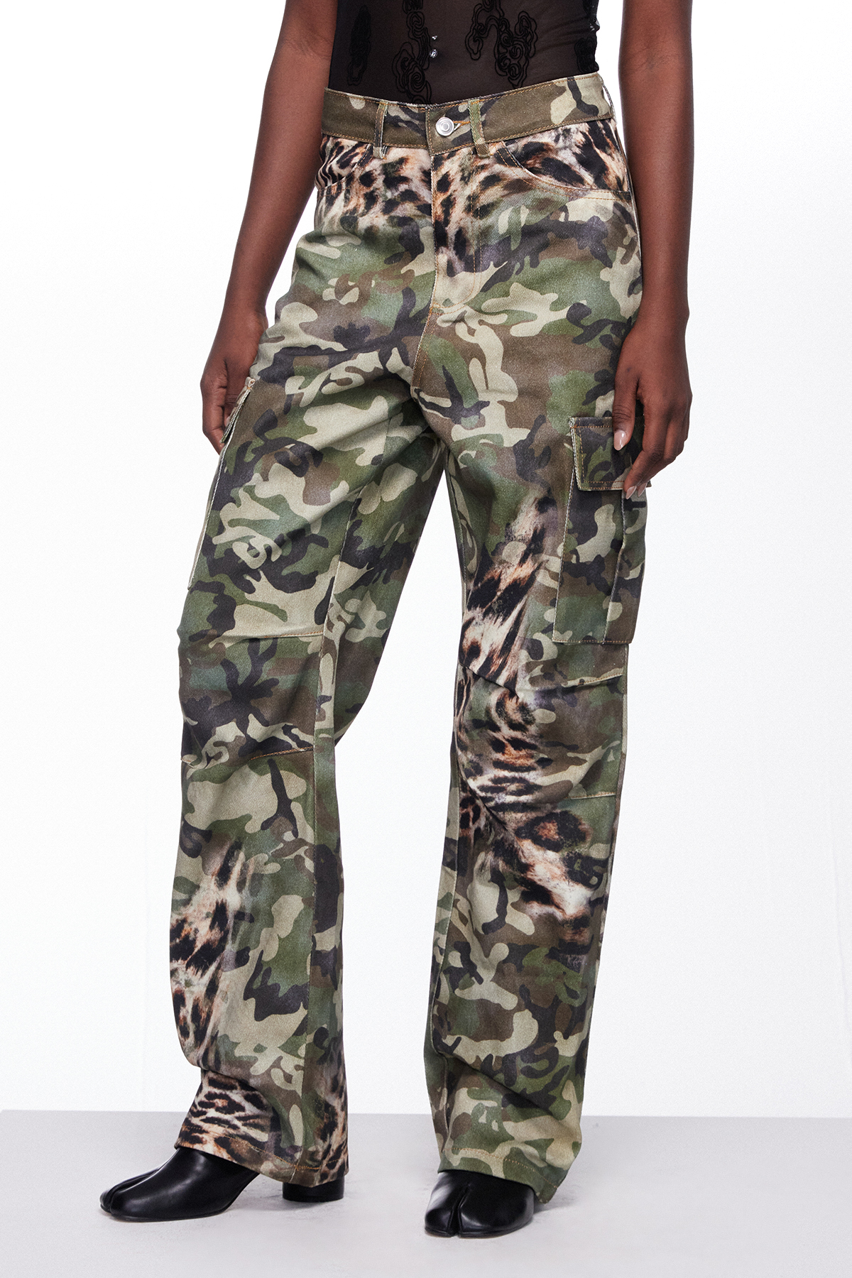 Iikka Camouflage Leopard Jeans