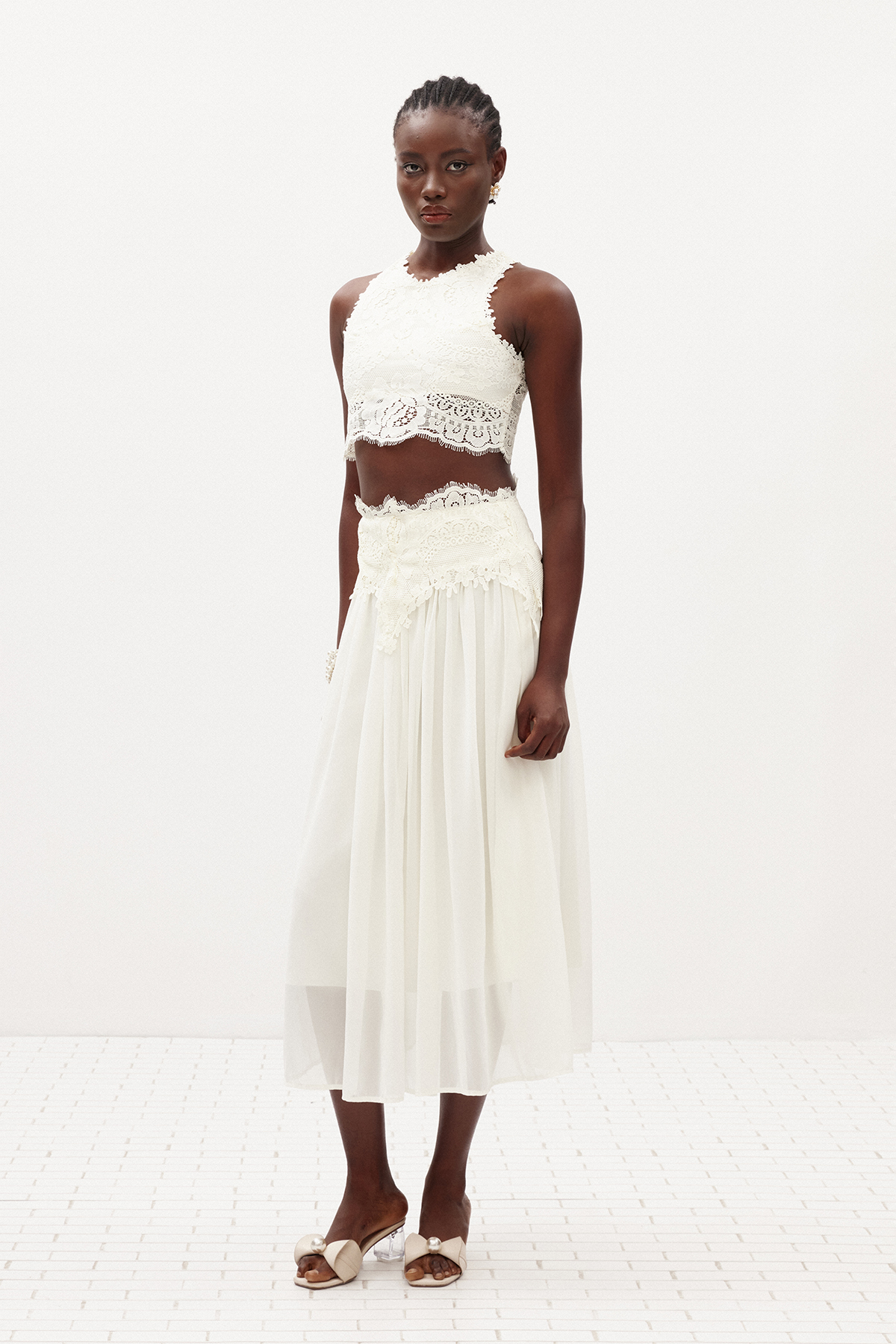 Ikra Sleeveless Lace Skirt Set
