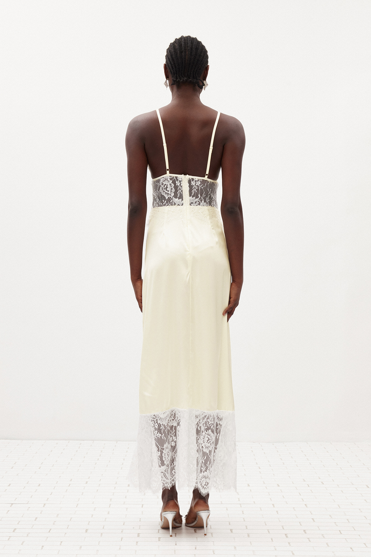 Ilda Spaghetti Lace Maxi Dress