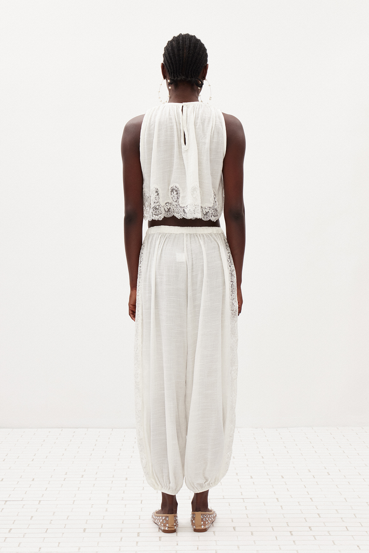 Ildi Sleeveless Lace Pants Set