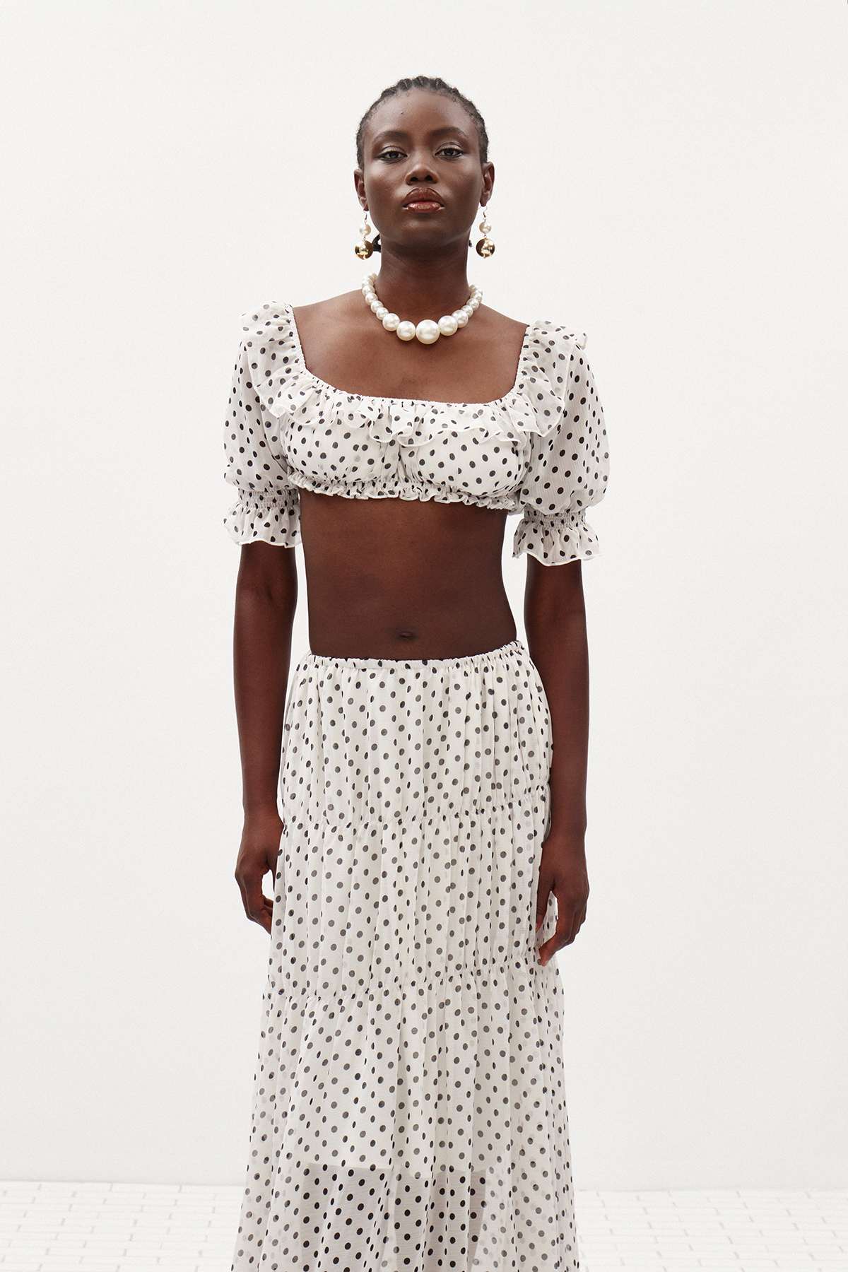 Ile Crop Dot Ruffle Skirt Set