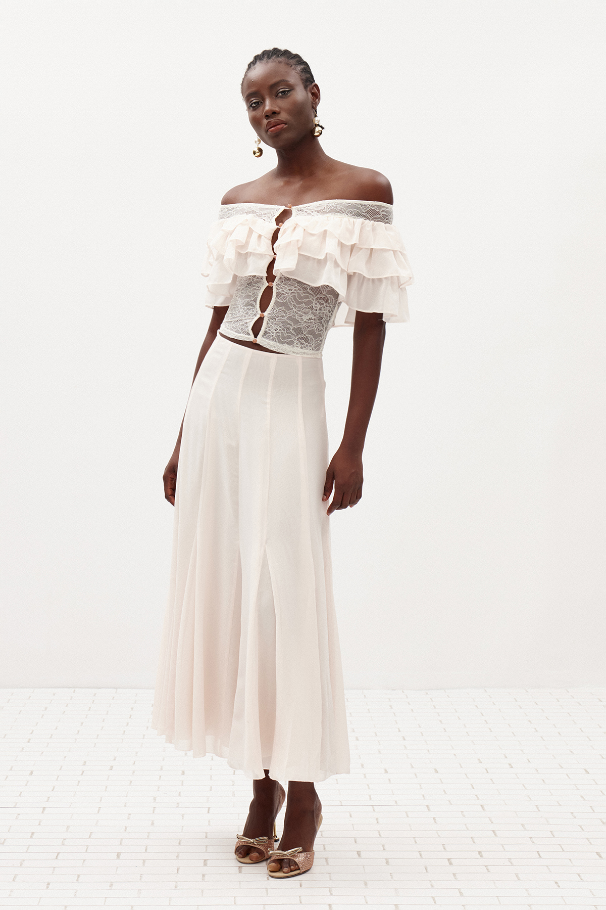 Ilga Off Shoulder Ruffle Lace Skirt Set