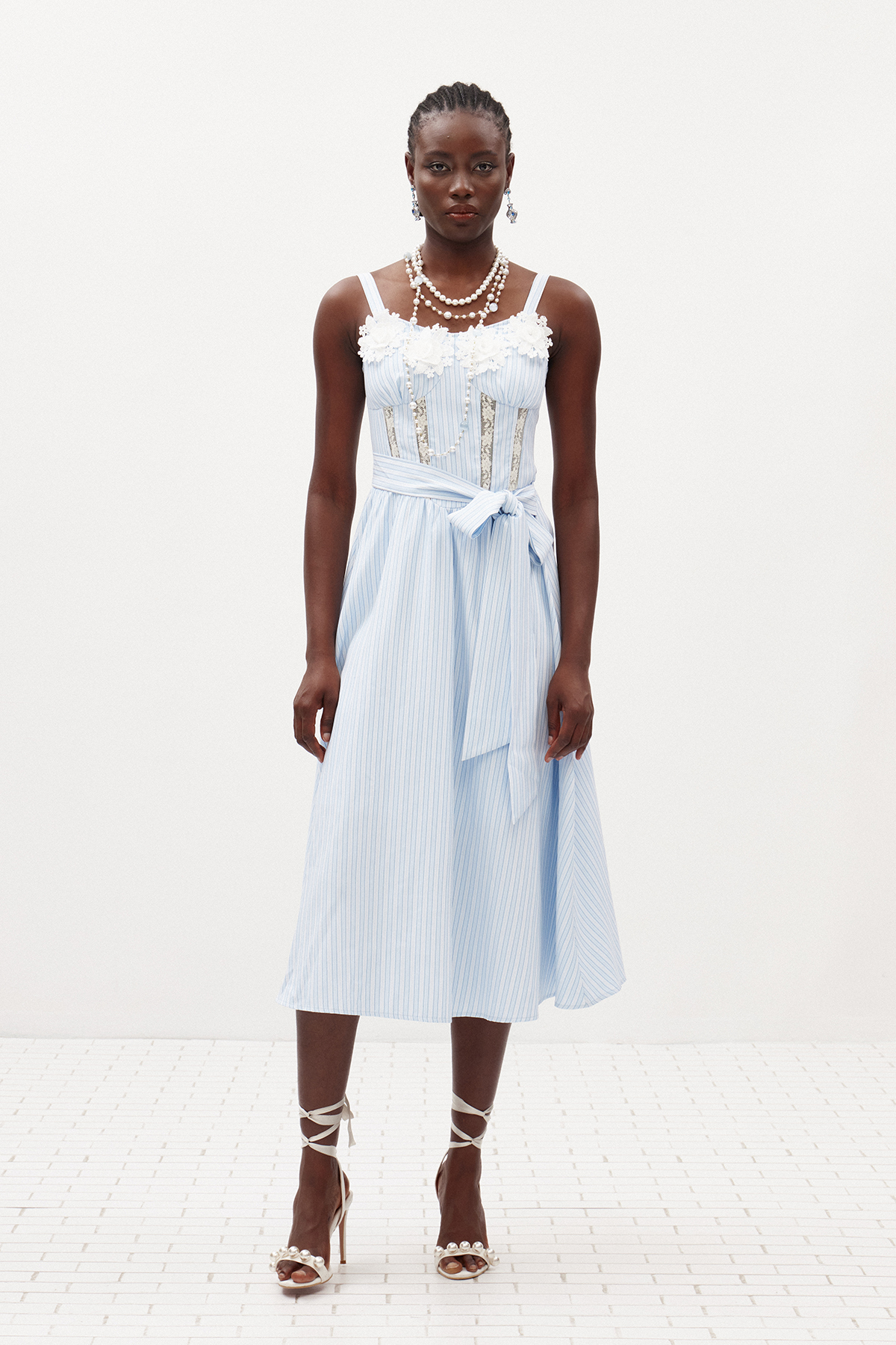 Ilie Flower Stripe Midi Dress