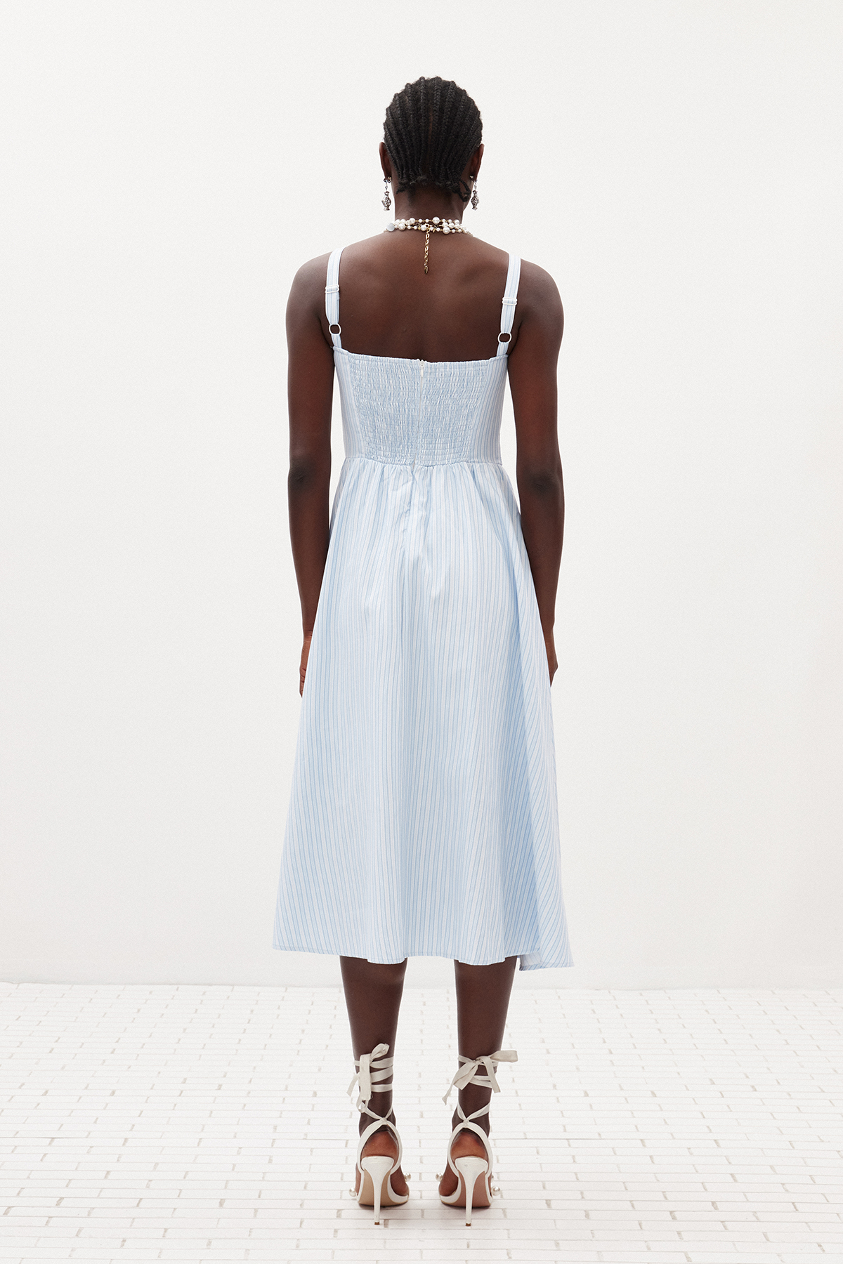 Ilie Flower Stripe Midi Dress