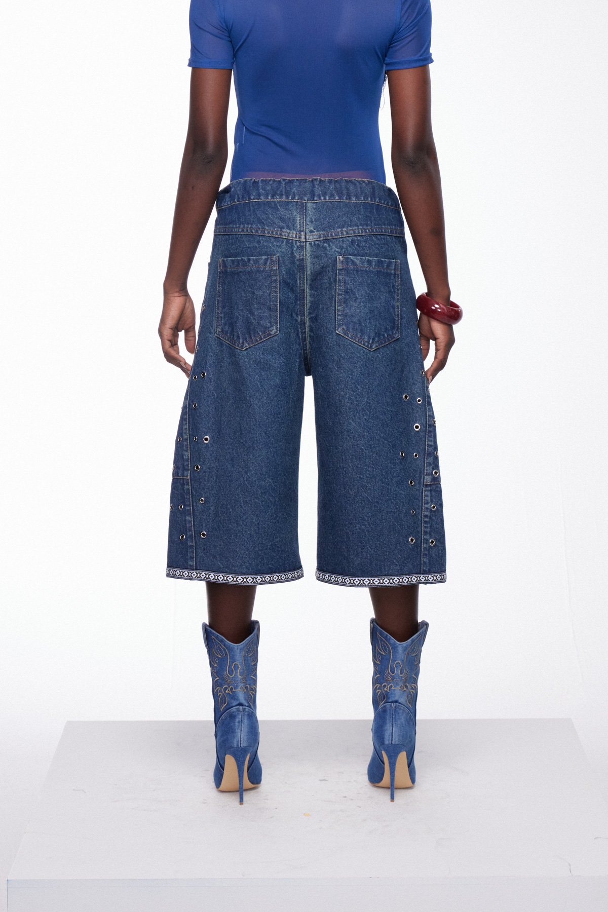 Ilmar Ripped Print Capri Jeans