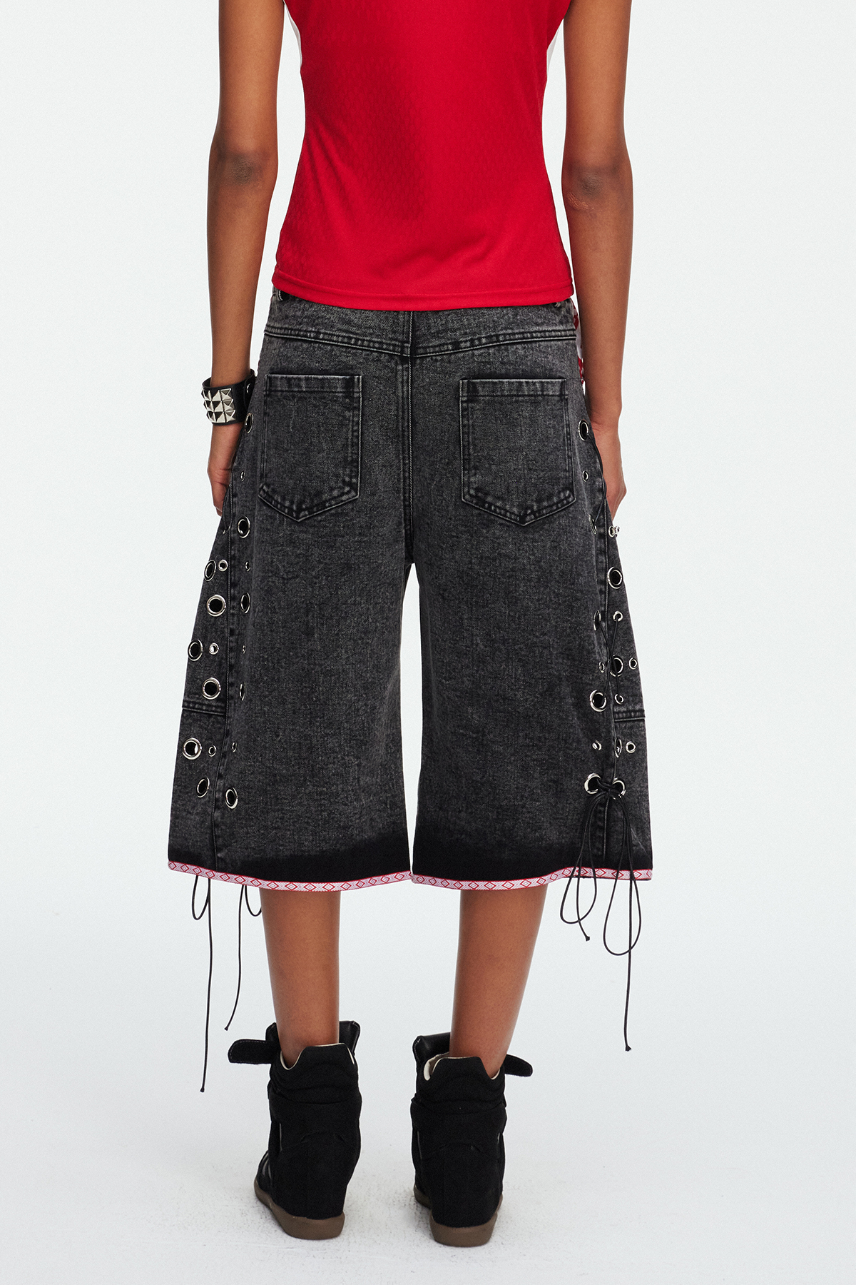 Ilmar Ripped Print Capri Jeans In Grey