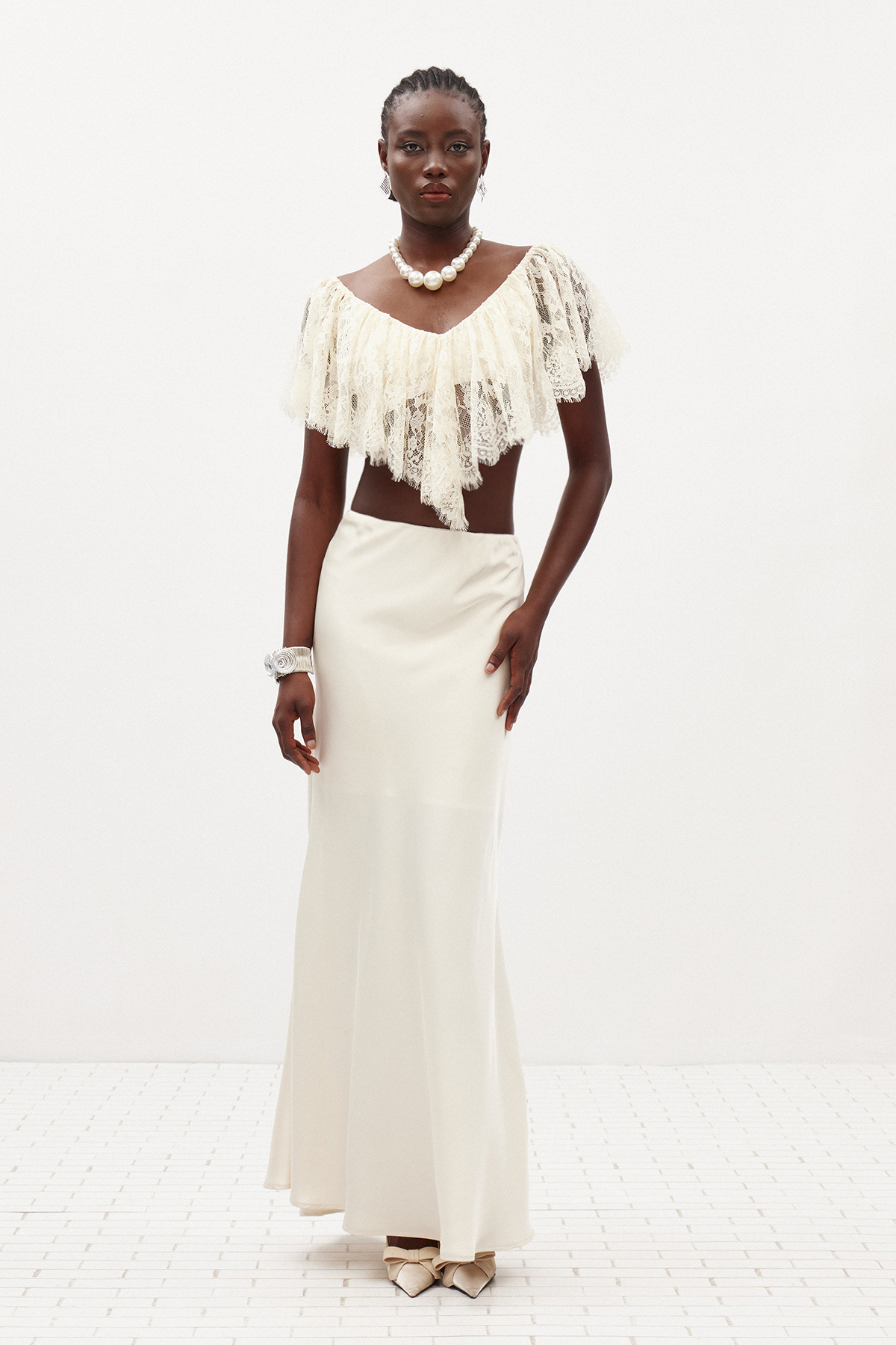 Ilme V Neck Lace Ruffle Top