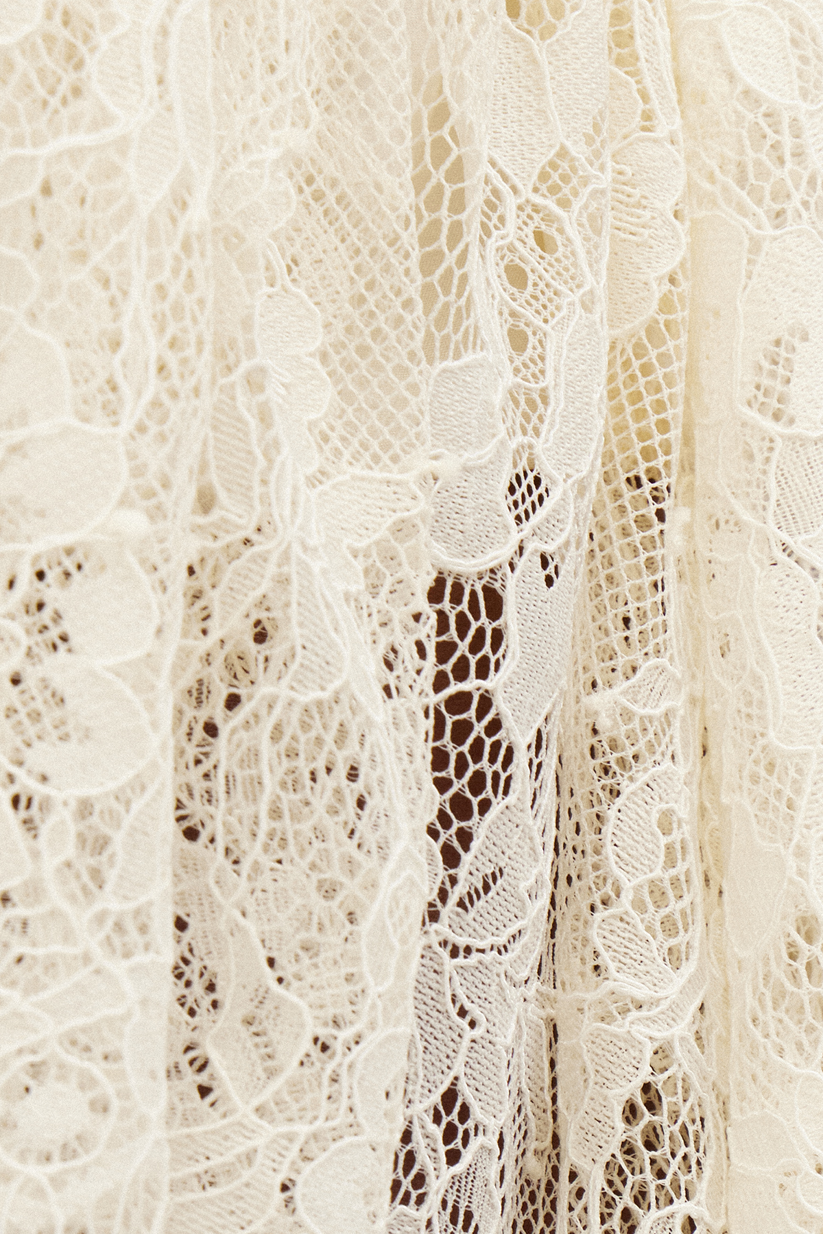 Ilme V Neck Lace Ruffle Top