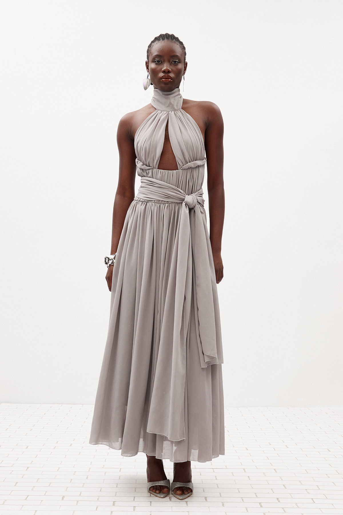 Ilu Halter Neck Tie Up Ruch Maxi Dress
