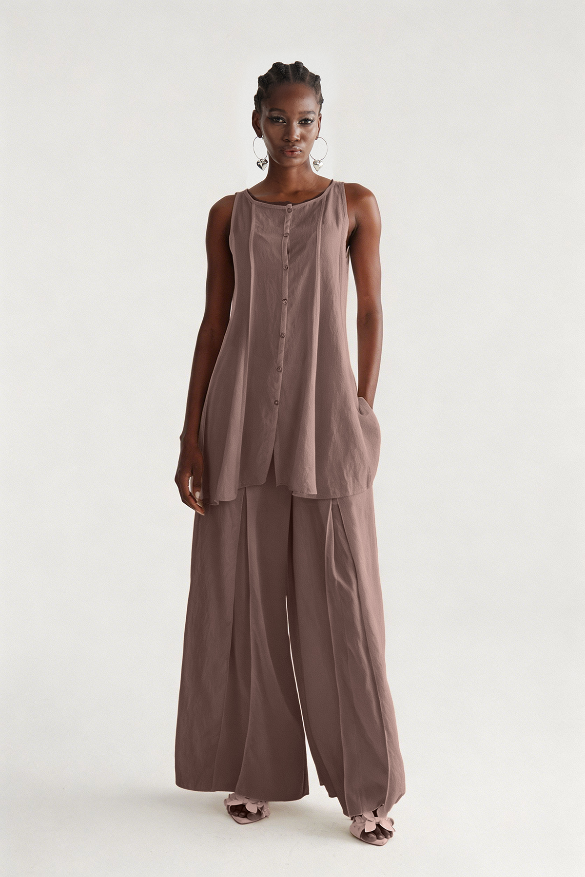 Iluminada Sleeveless Mesh Pants Set