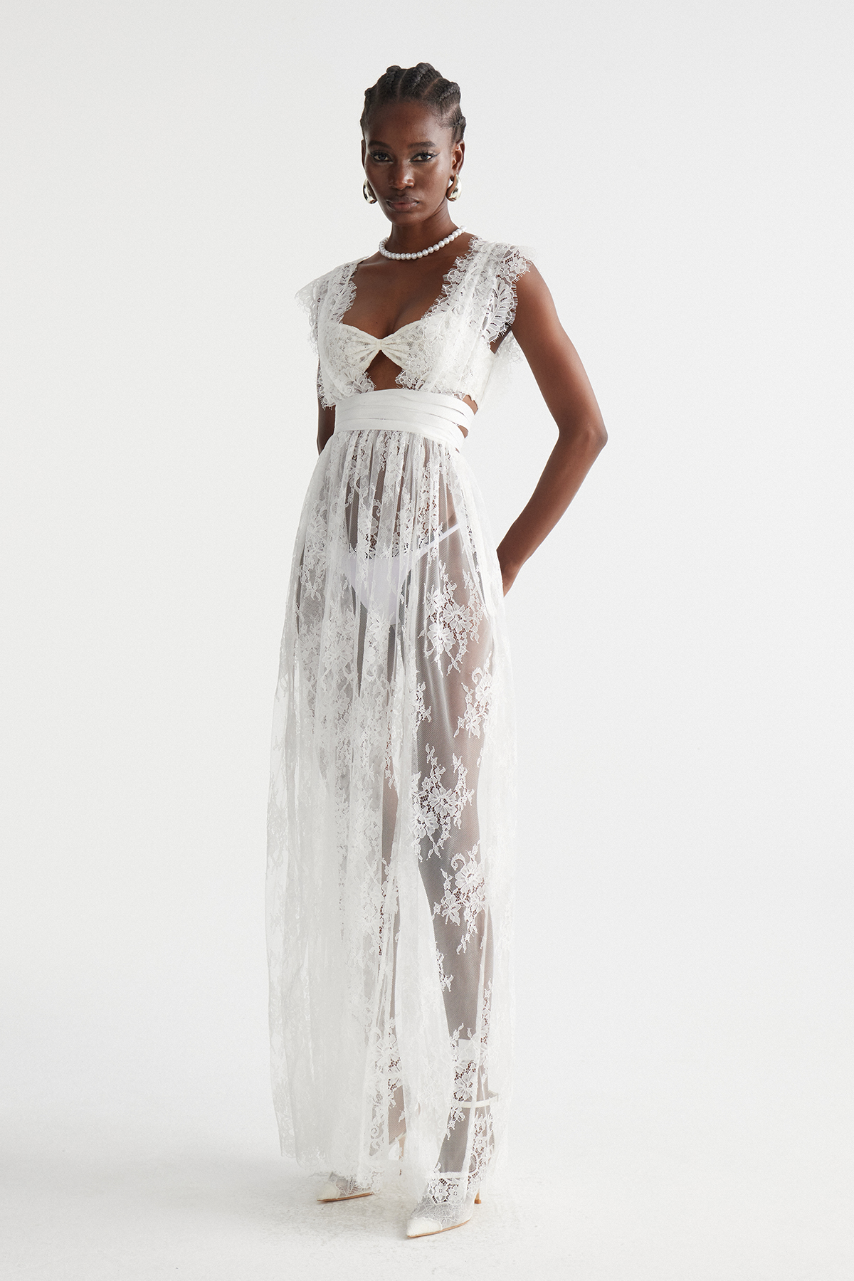 Ilyana Plunge Lace Maxi Dress