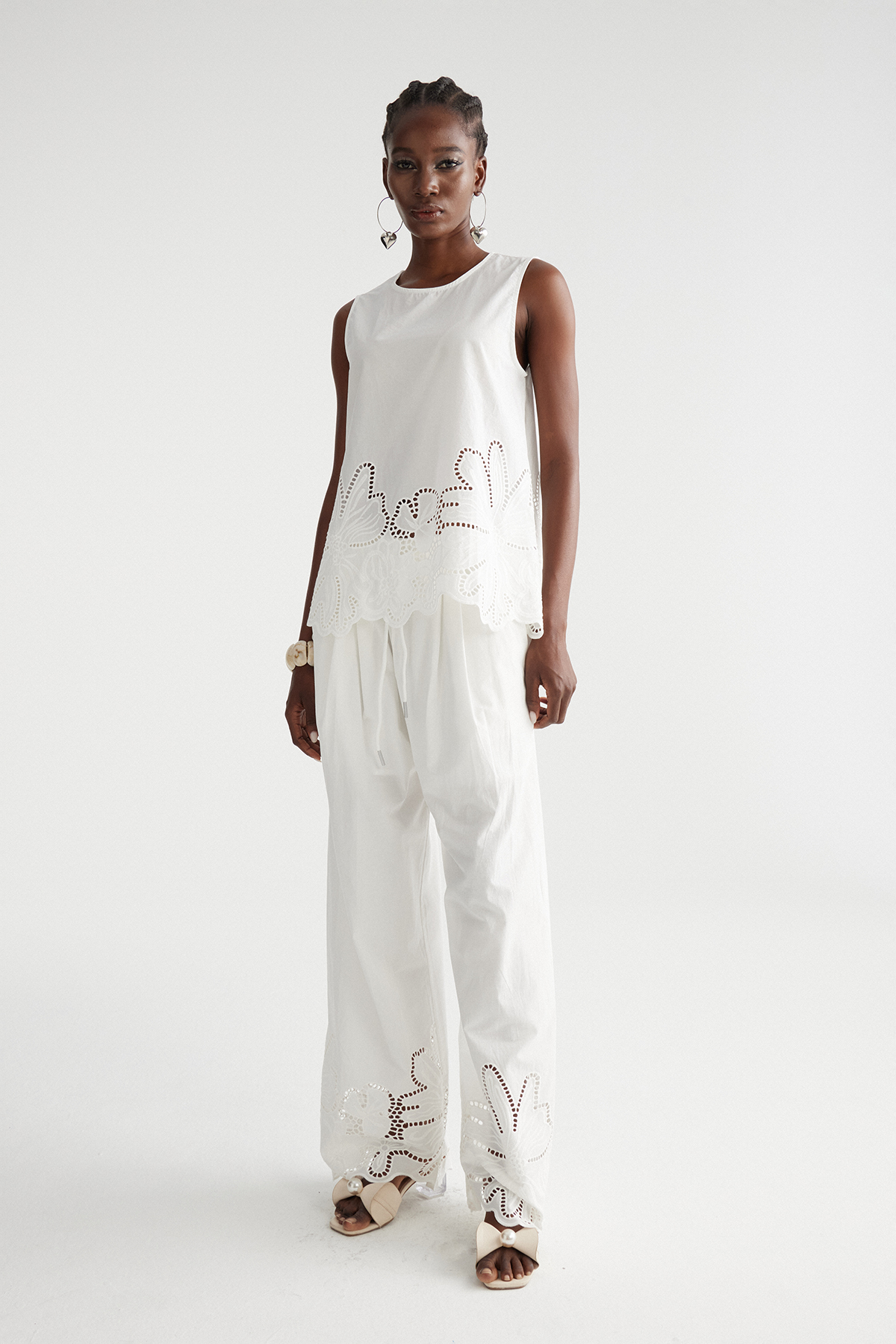 Ilyas Sleeveless Floral Pants Set