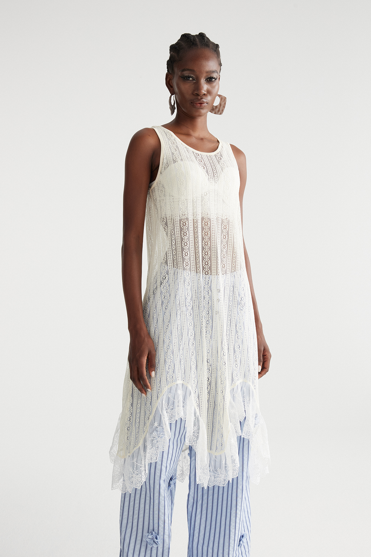 Imad Sleeveless Lace Ruffle Top