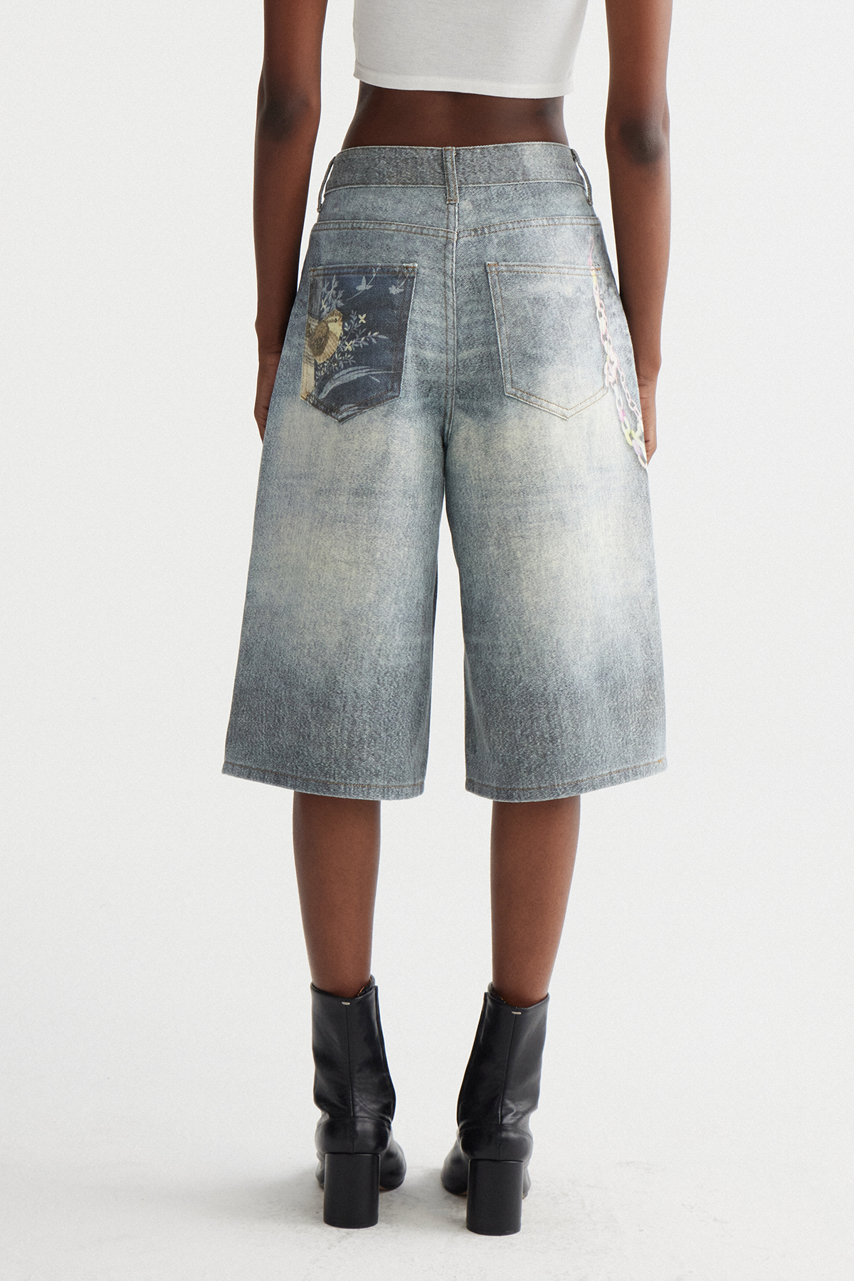 Inabat Star Print Capri Jeans