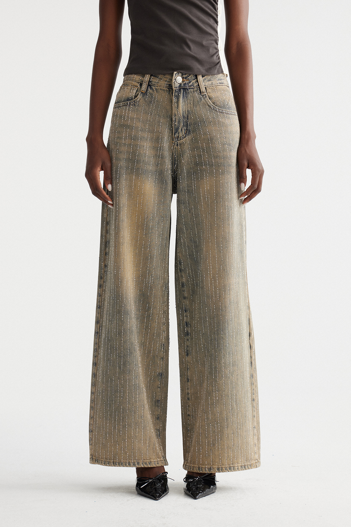 Inari Rhinestone Barrel Jeans