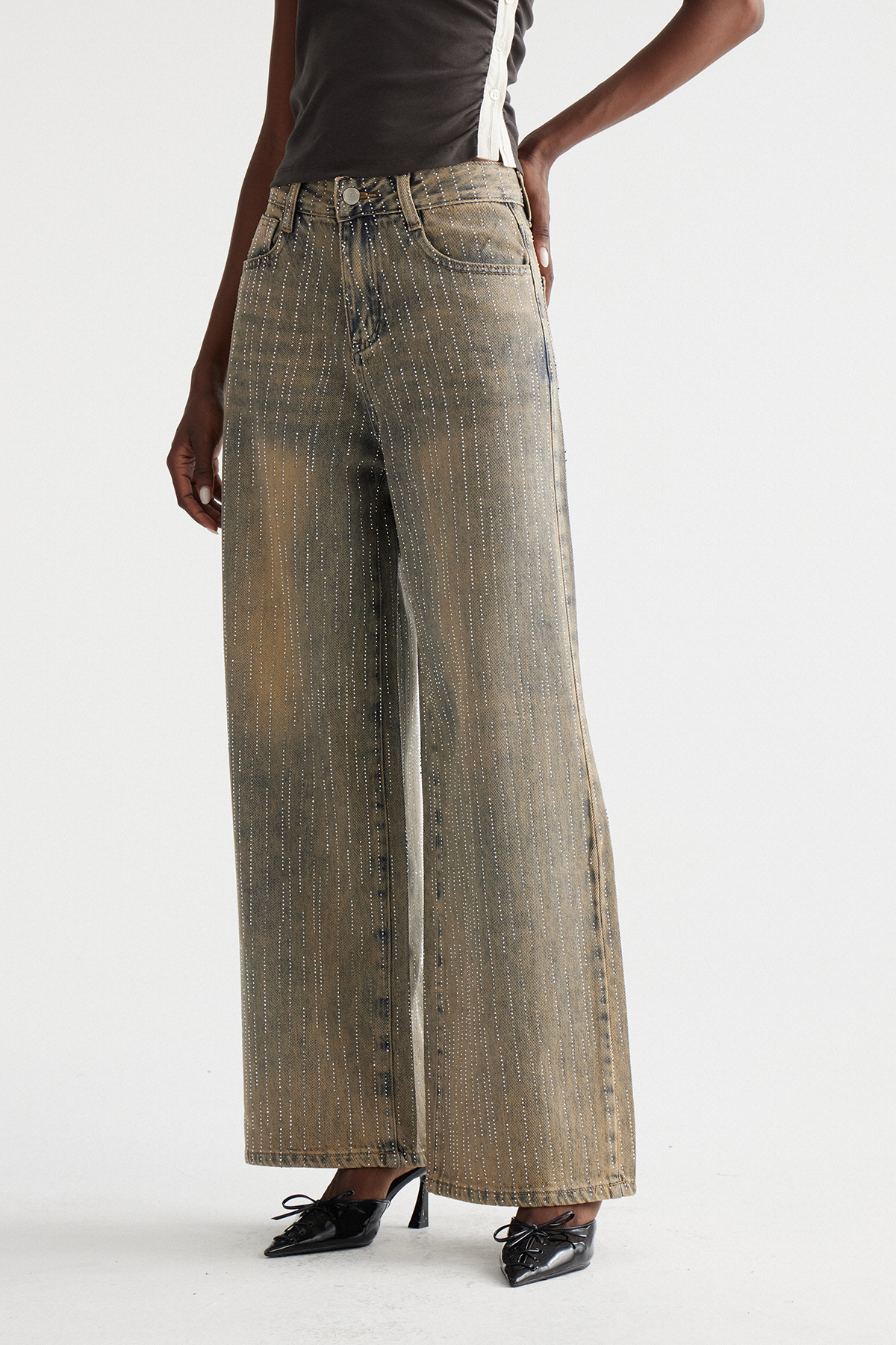 Inari Rhinestone Barrel Jeans