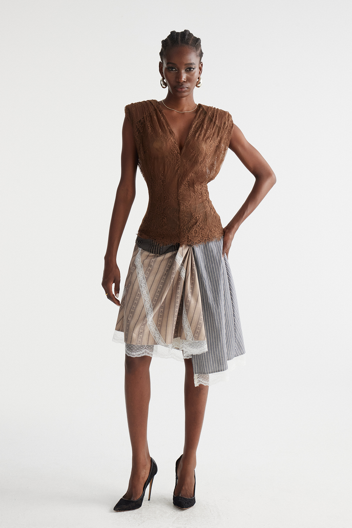 Ines V Neck Lace Top