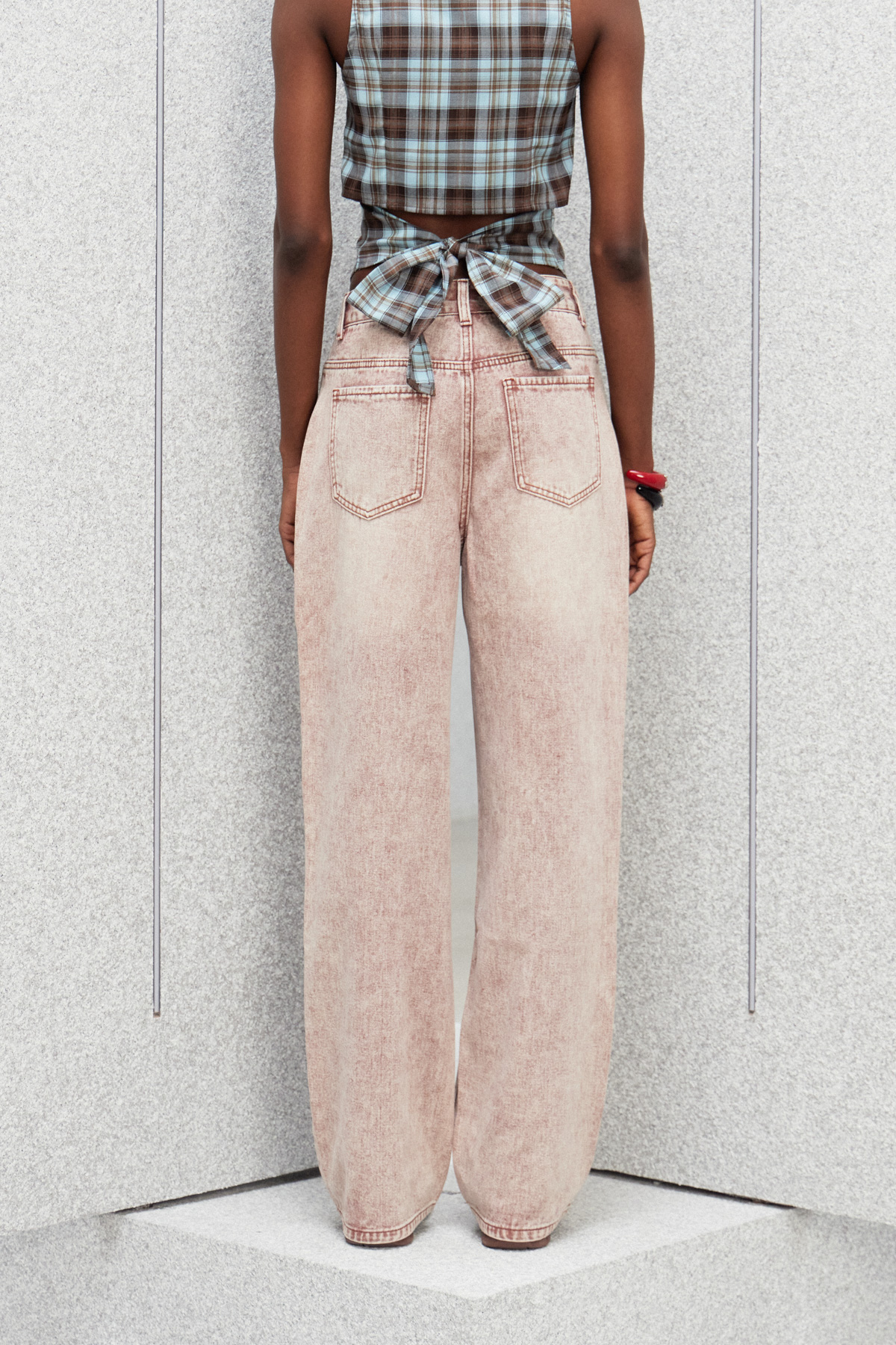 Inger Star Barrel Jeans In Pink