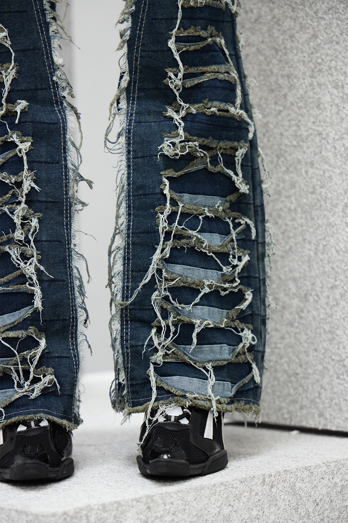 Ingimarr Ripped Fringe Jeans