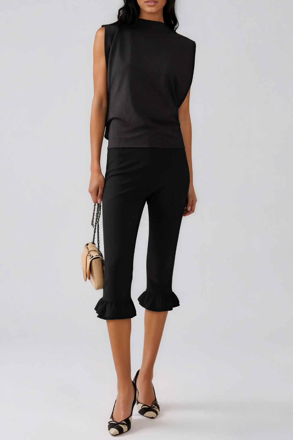 Ioab Backless Ruffle Pants Set